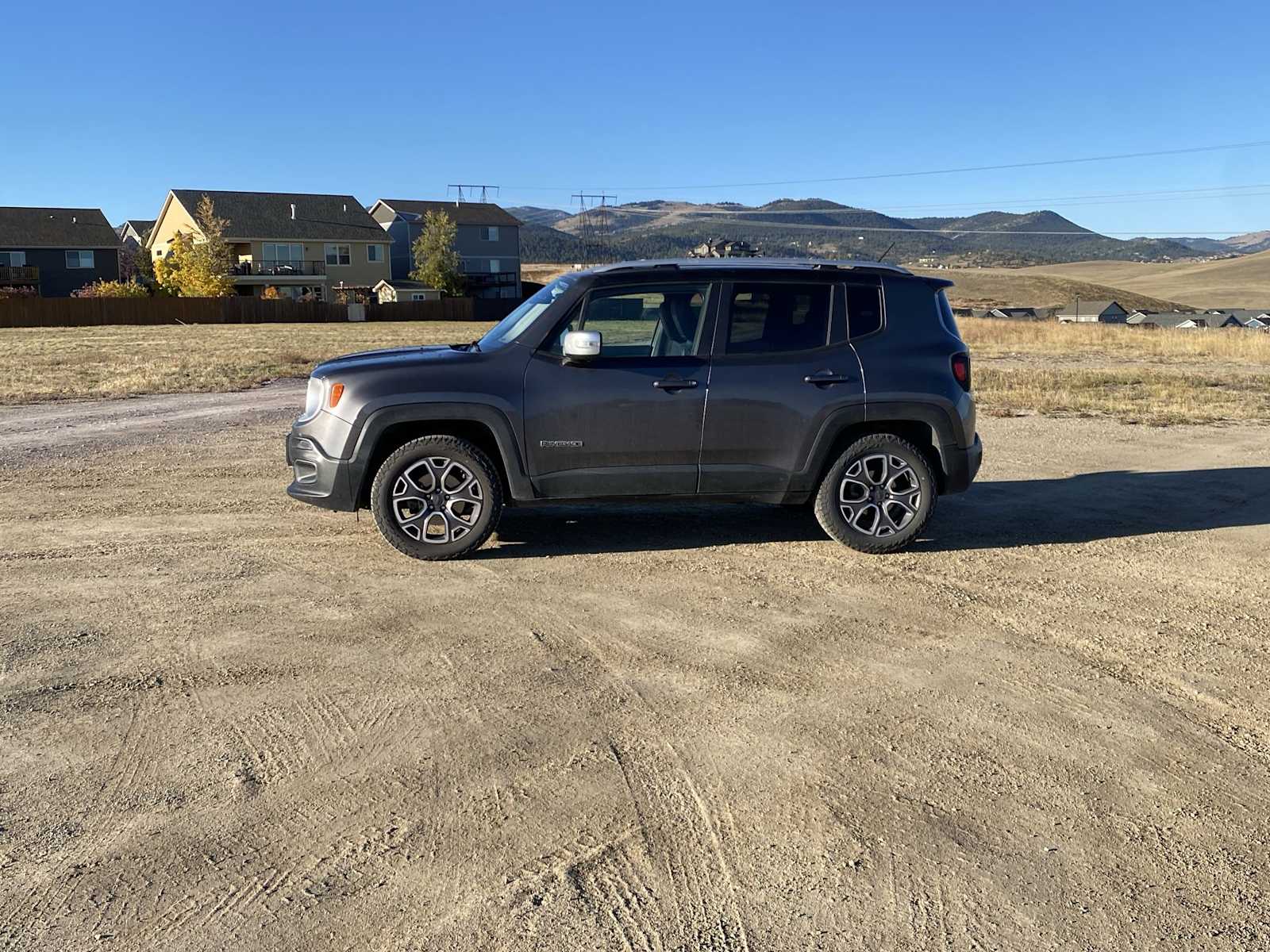 Thumbnail: 2017 Jeep Renegade - 10