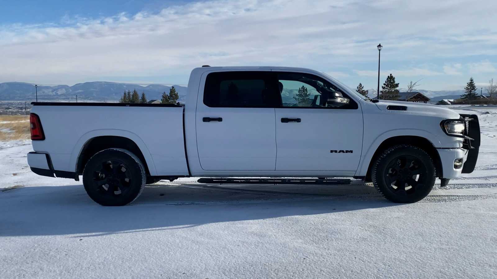 Thumbnail: 2025 RAM 1500 - 9