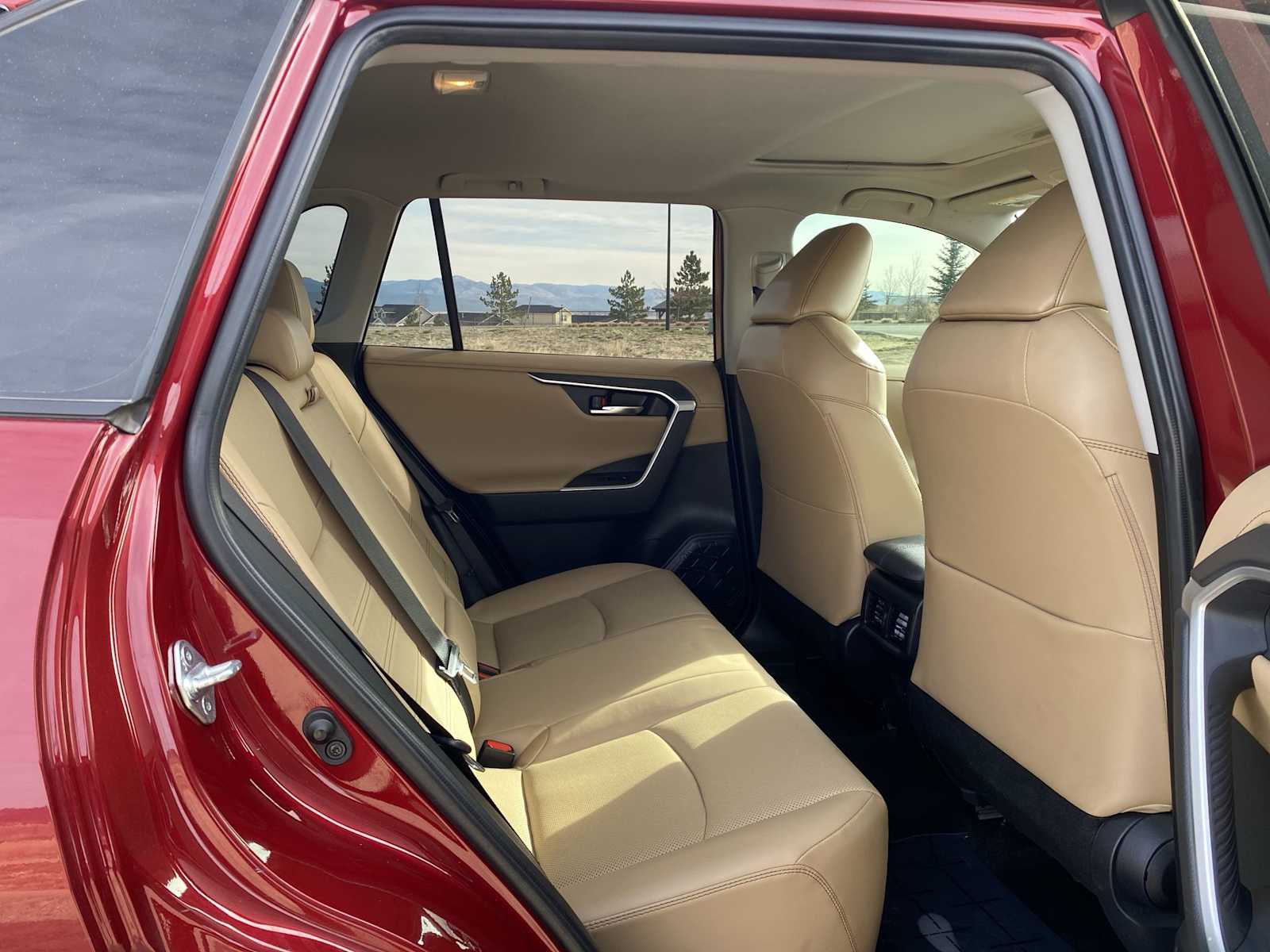 Thumbnail: 2021 Toyota RAV4 - 36