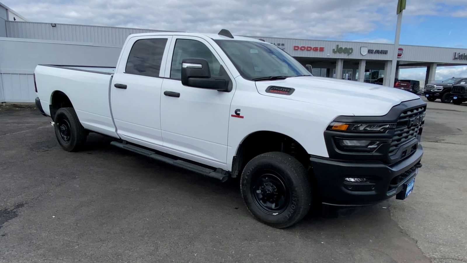 2025 Ram 2500 Tradesman photo 2