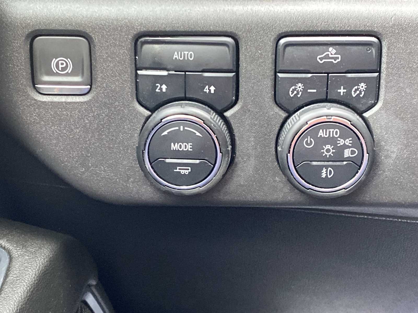 Thumbnail: 2024 Chevrolet Silverado 1500 - 26