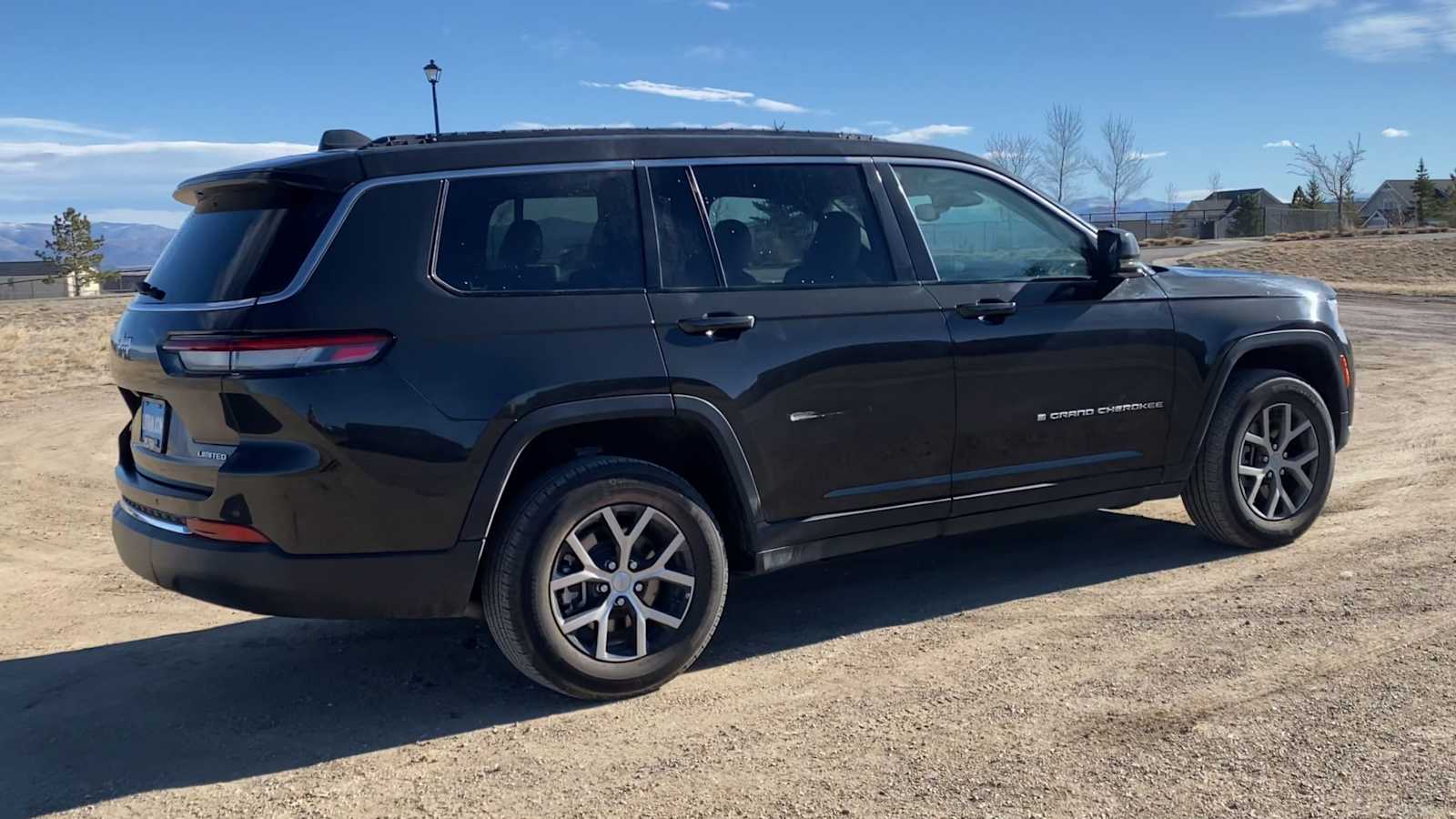 Thumbnail: 2024 Jeep Grand Cherokee L - 3