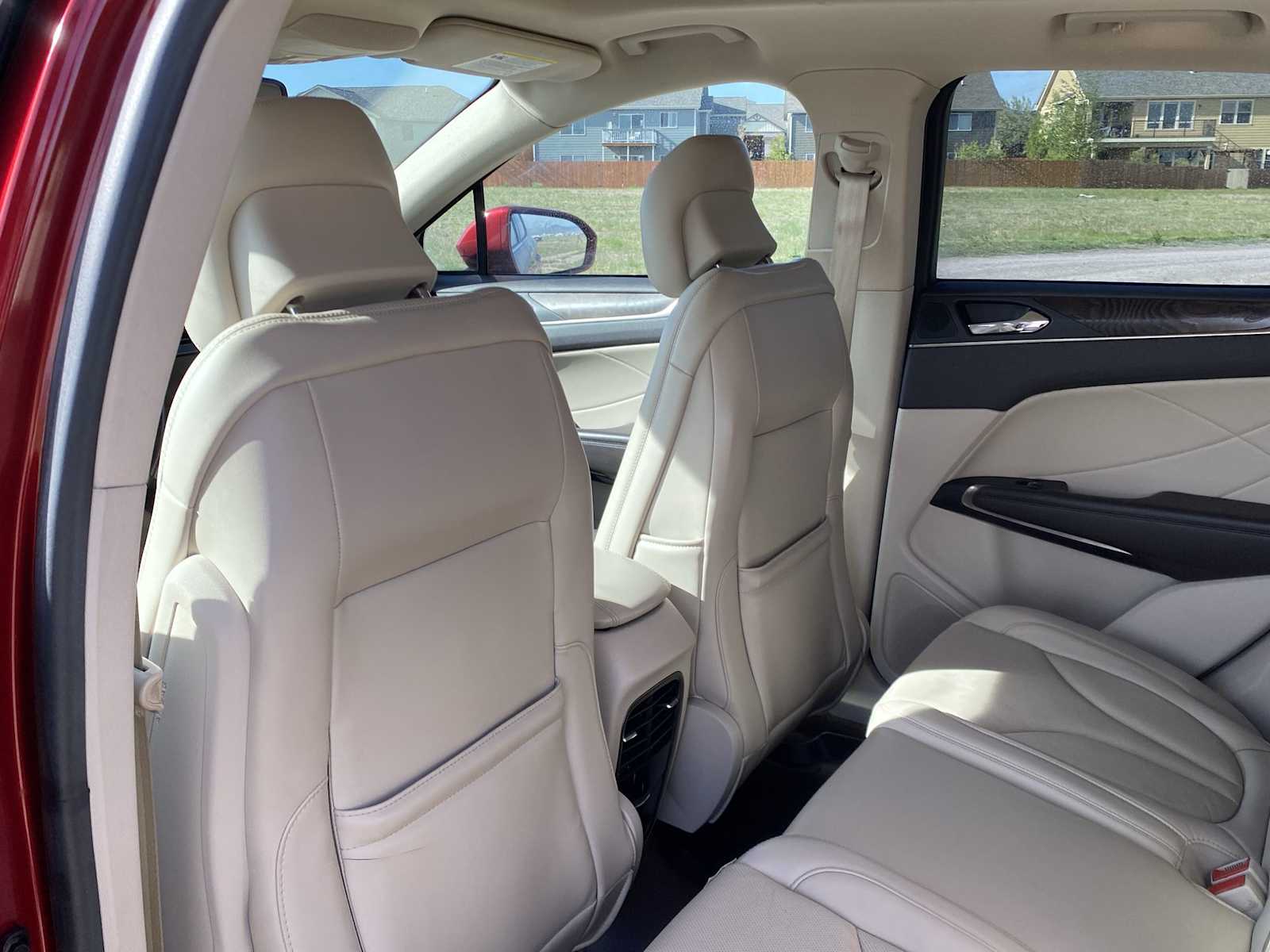 Thumbnail: 2018 Lincoln MKC - 32