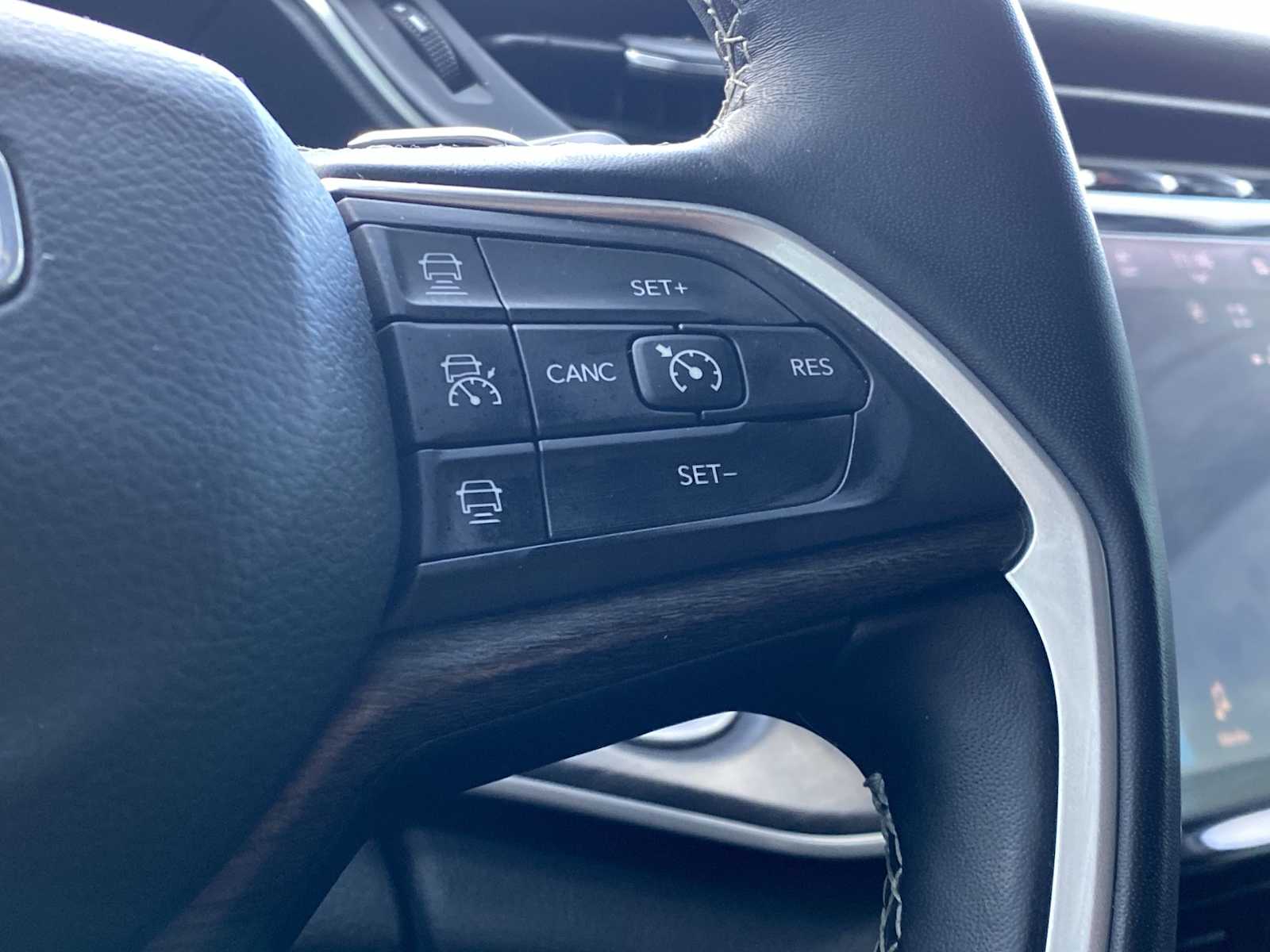 Thumbnail: 2021 Jeep Grand Cherokee L - 28