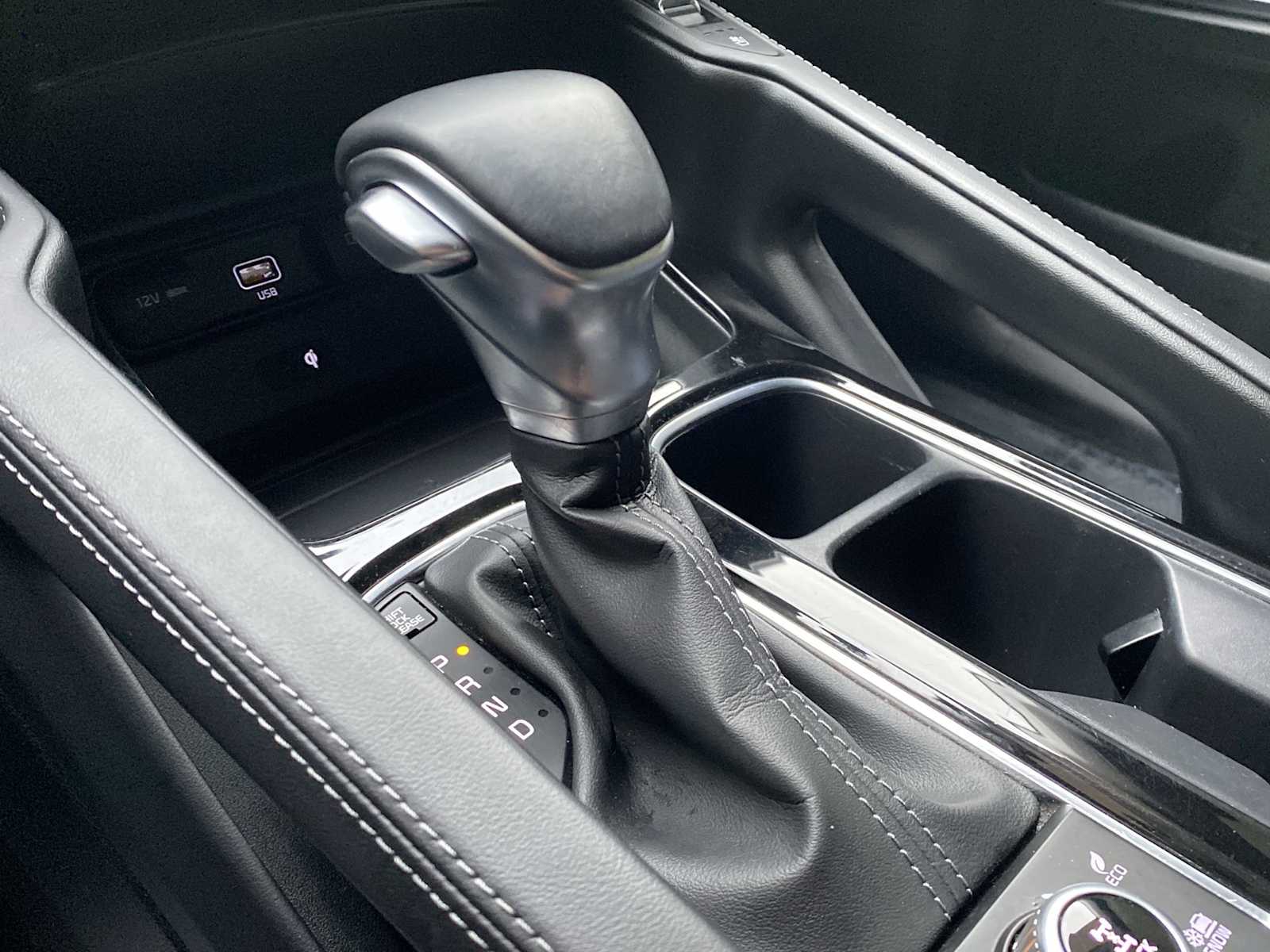 Thumbnail: 2022 Kia Telluride - 17