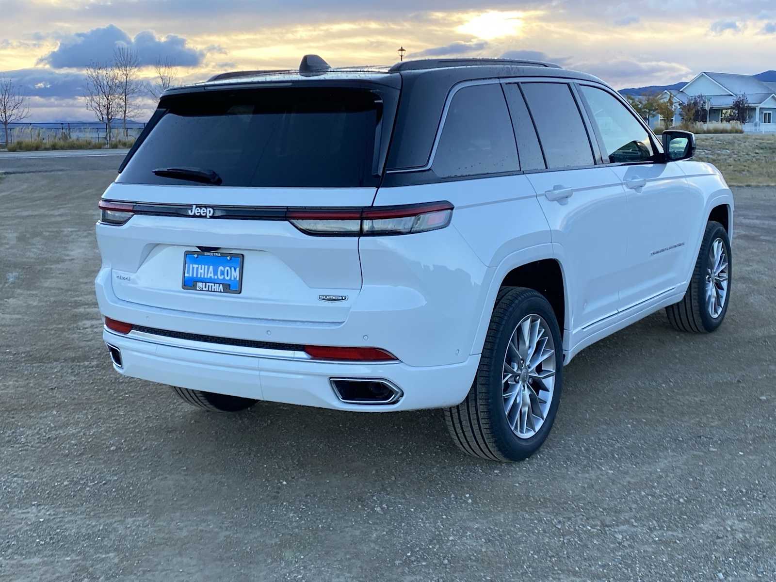 Thumbnail: 2025 Jeep Grand Cherokee - 12