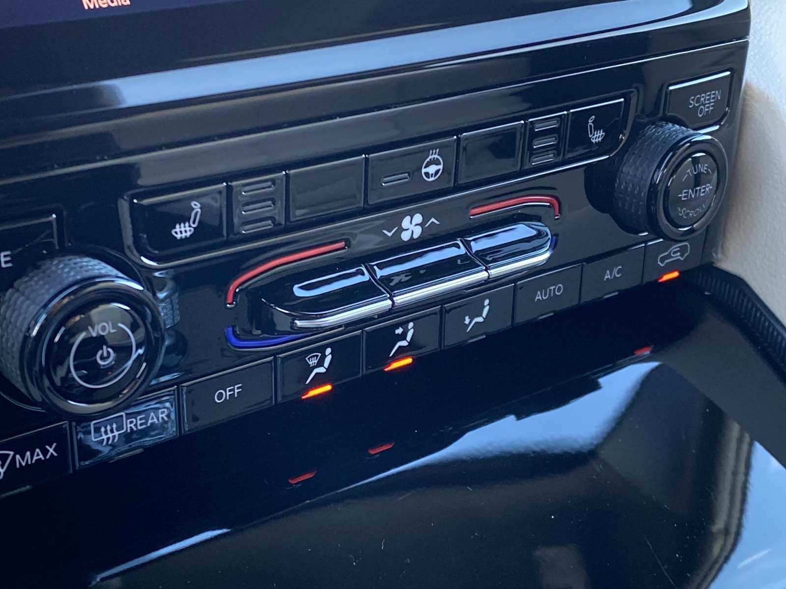 Thumbnail: 2025 Jeep Grand Cherokee - 28