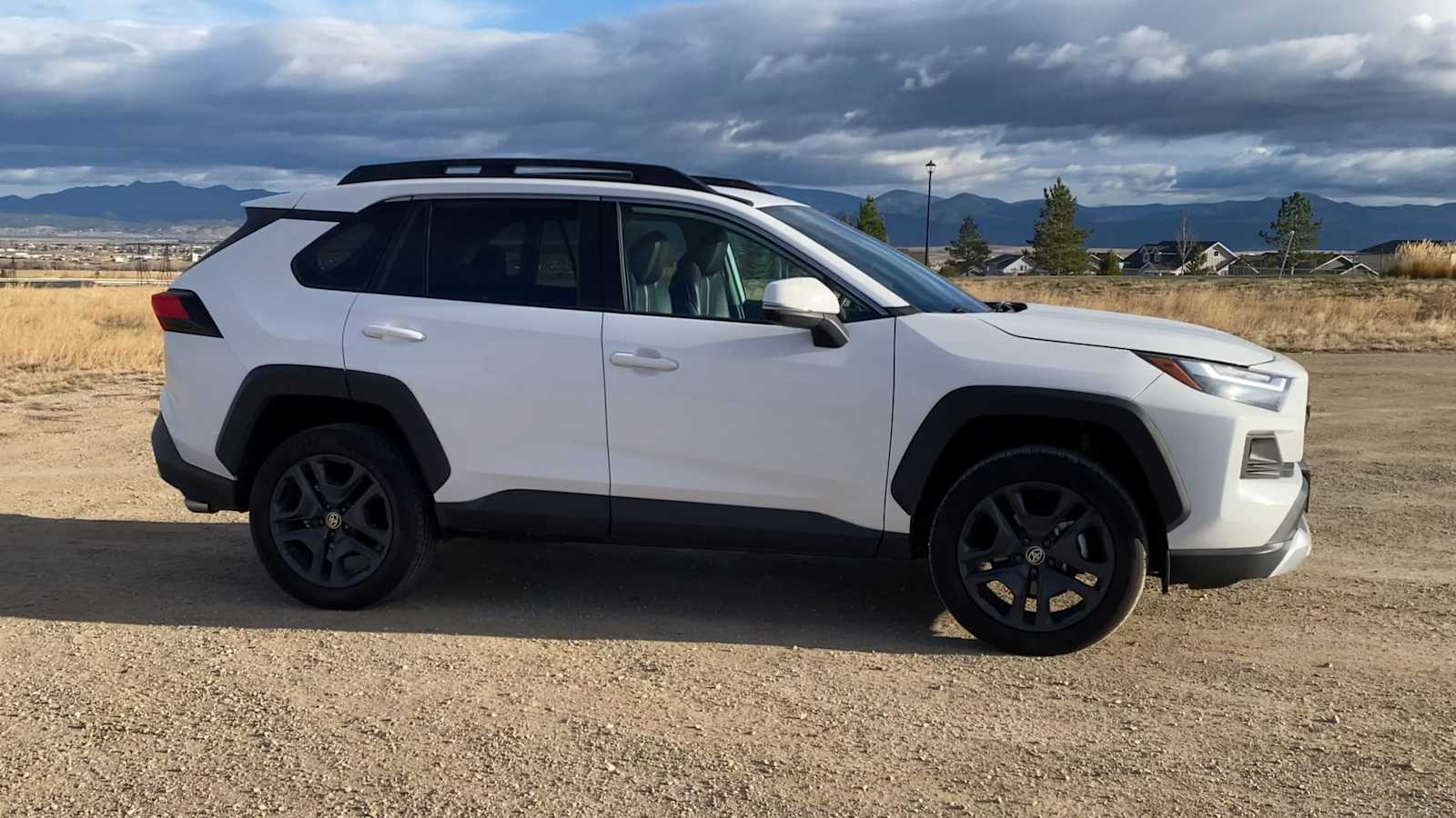 Thumbnail: 2024 Toyota RAV4 - 9