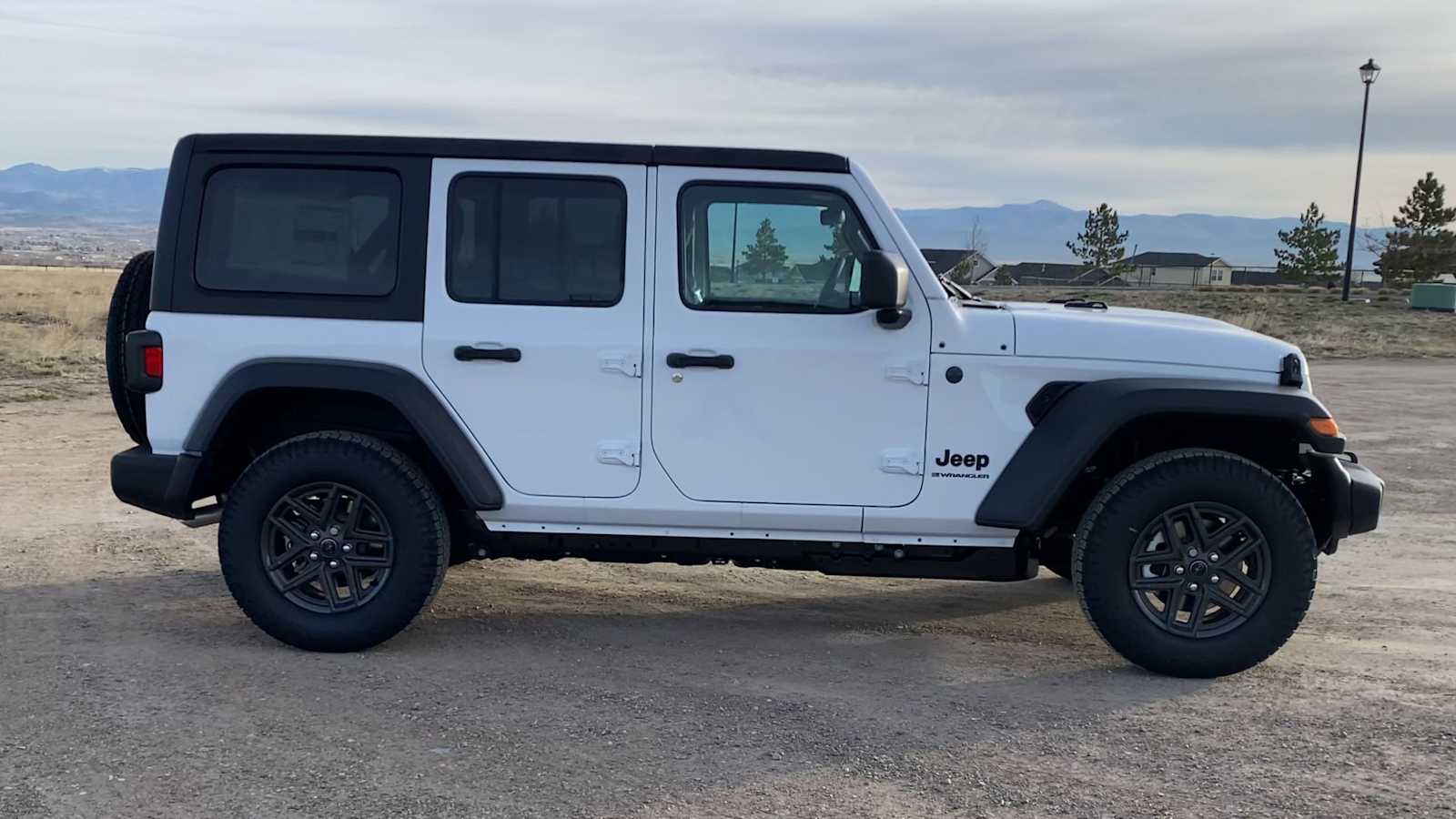 Thumbnail: 2026 Jeep Wrangler - 9