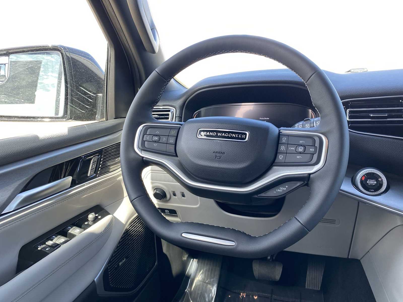 Thumbnail: 2026 Jeep Grand Wagoneer - 30