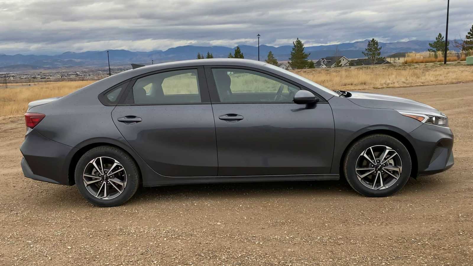 Thumbnail: 2024 Kia Forte - 9