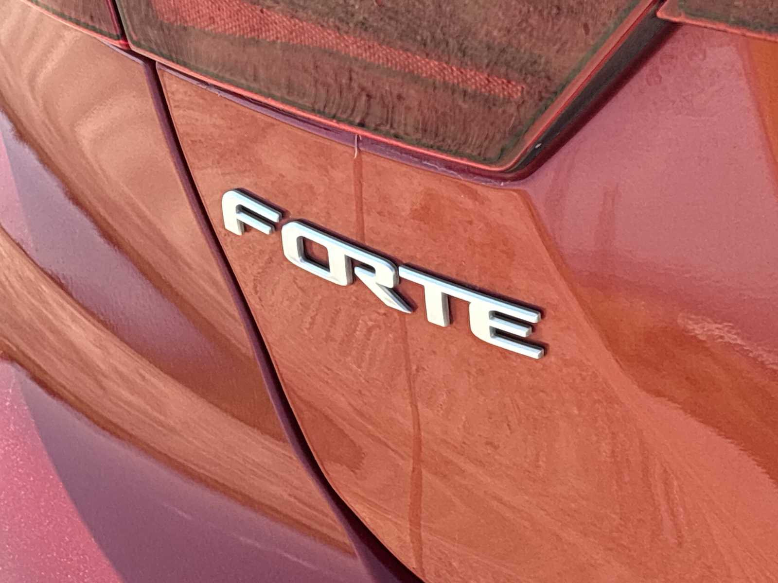 2023 Kia Forte LXS - Photo 15