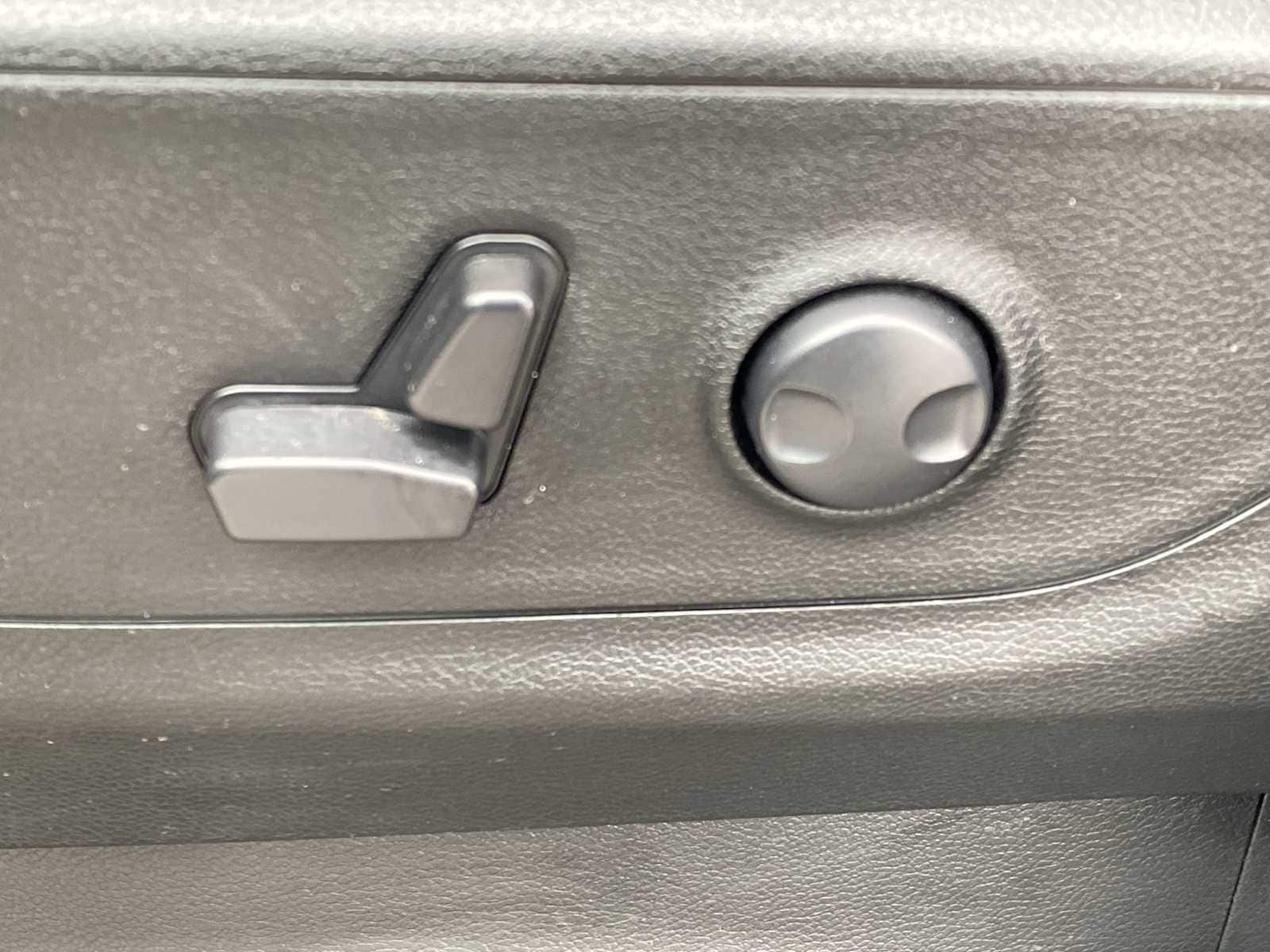 Thumbnail: 2023 RAM 1500 - 21