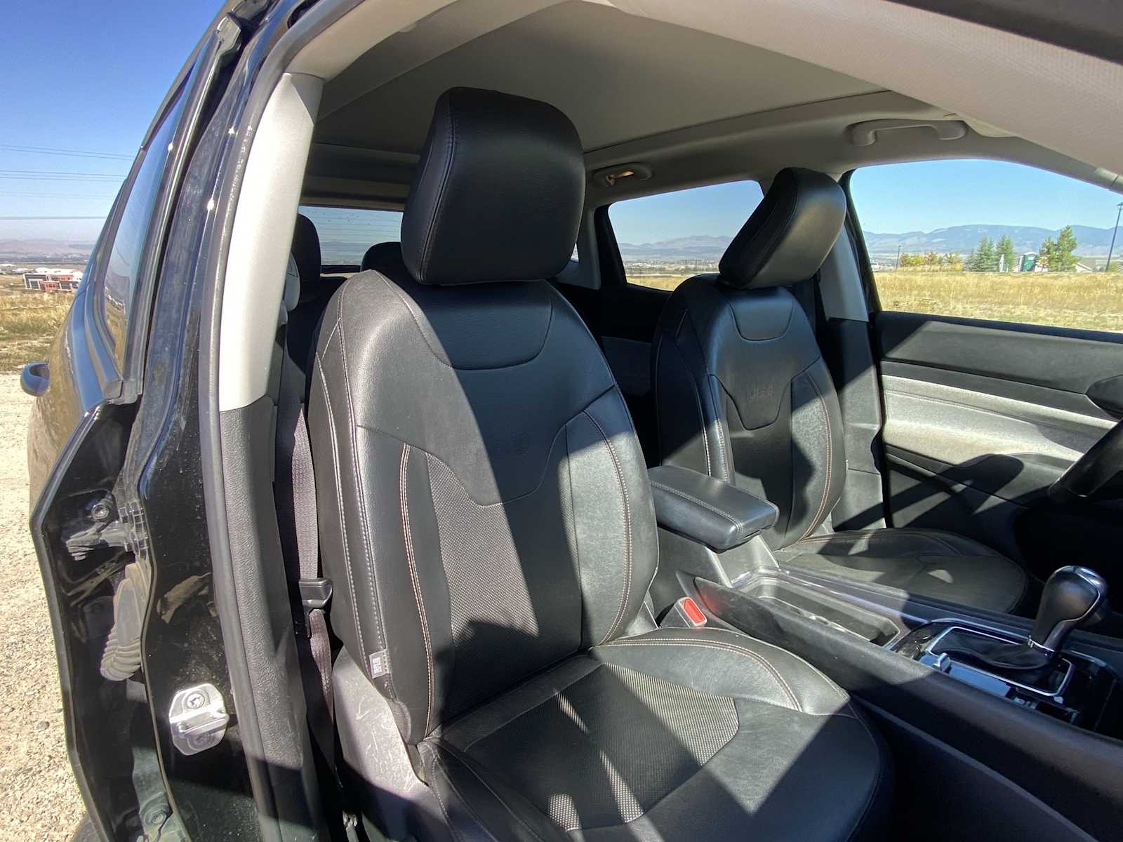 Thumbnail: 2022 Jeep Compass - 16