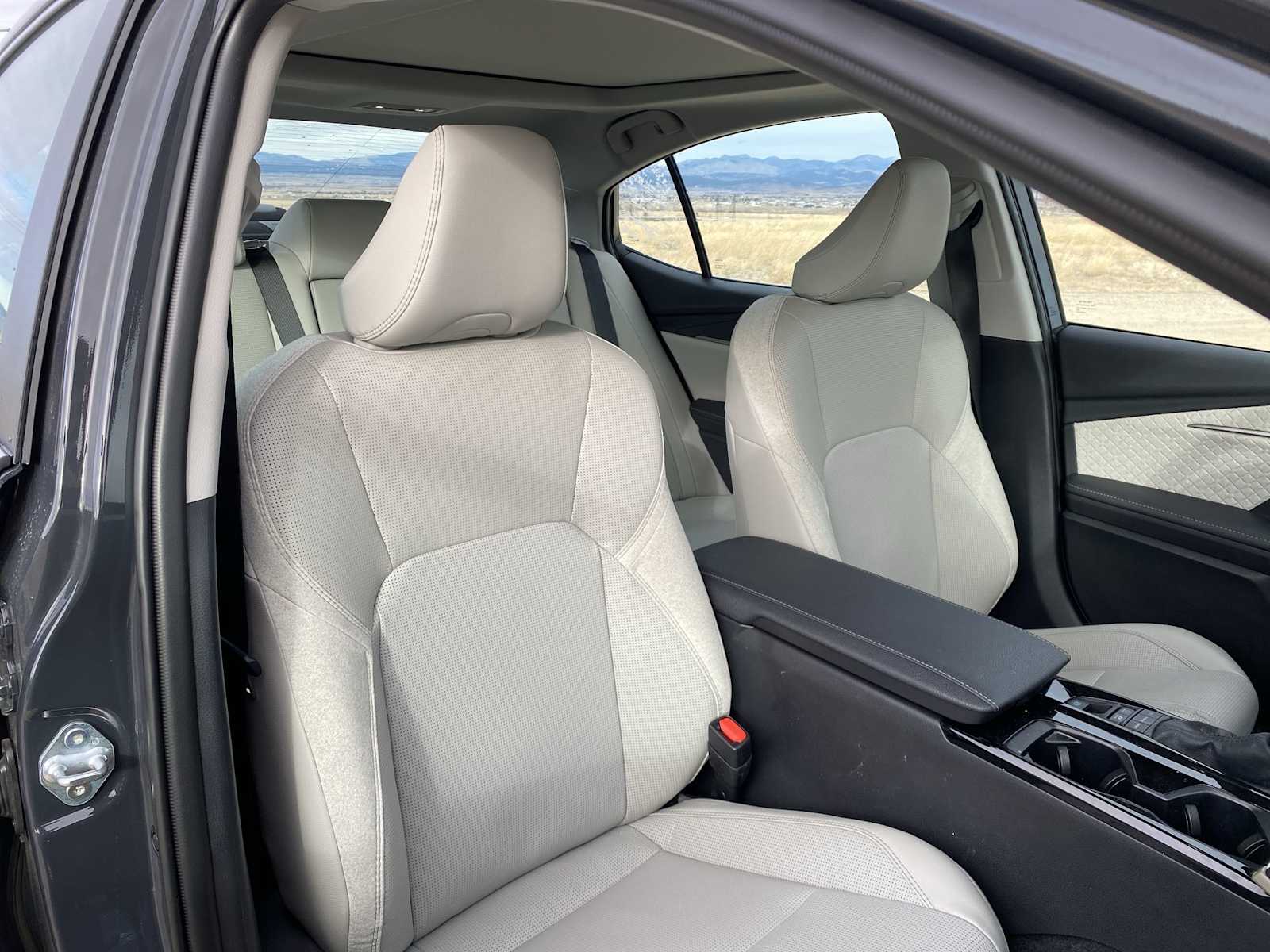 Thumbnail: 2025 Toyota Camry - 17