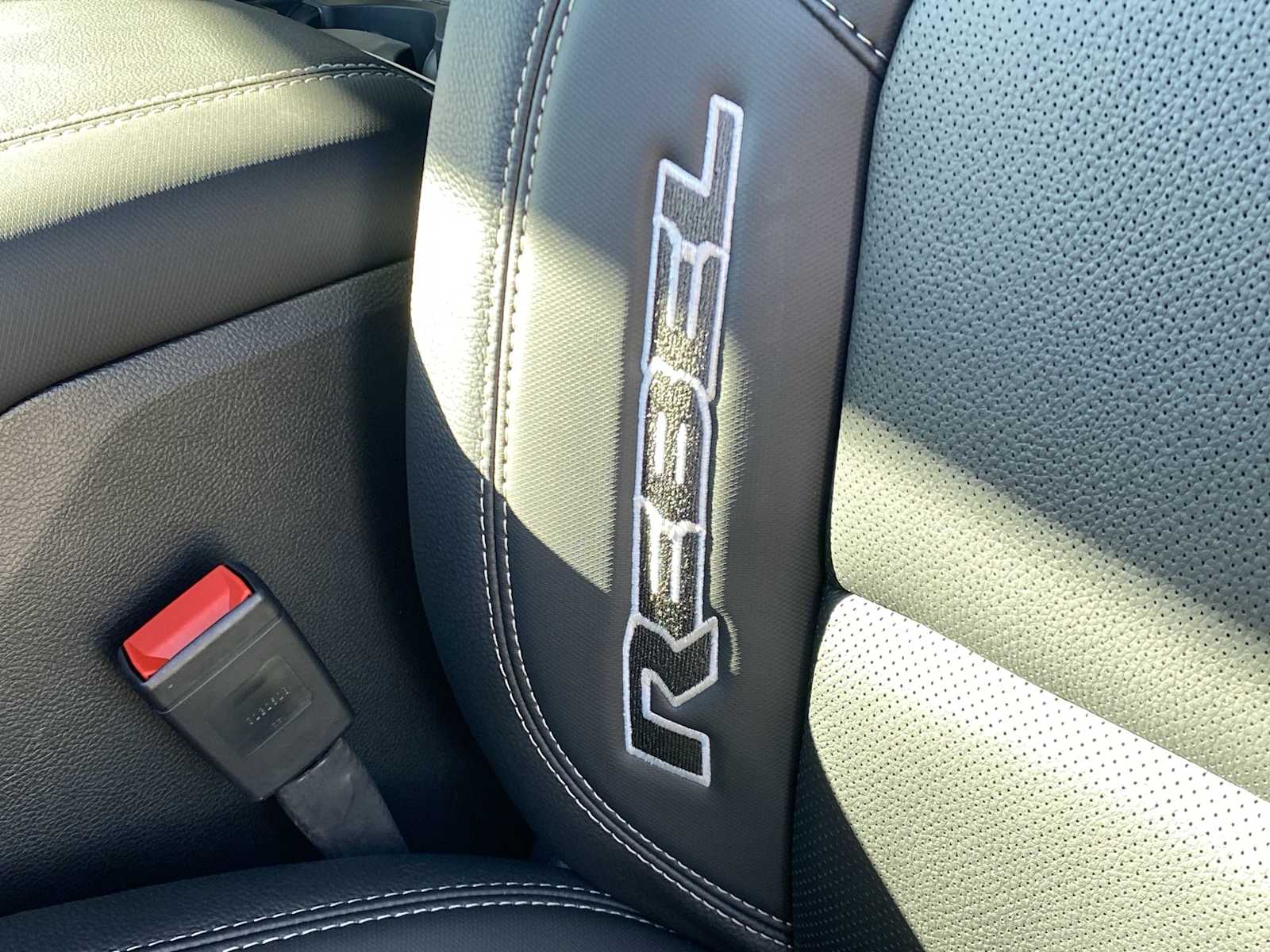 Thumbnail: 2026 RAM 1500 - 14