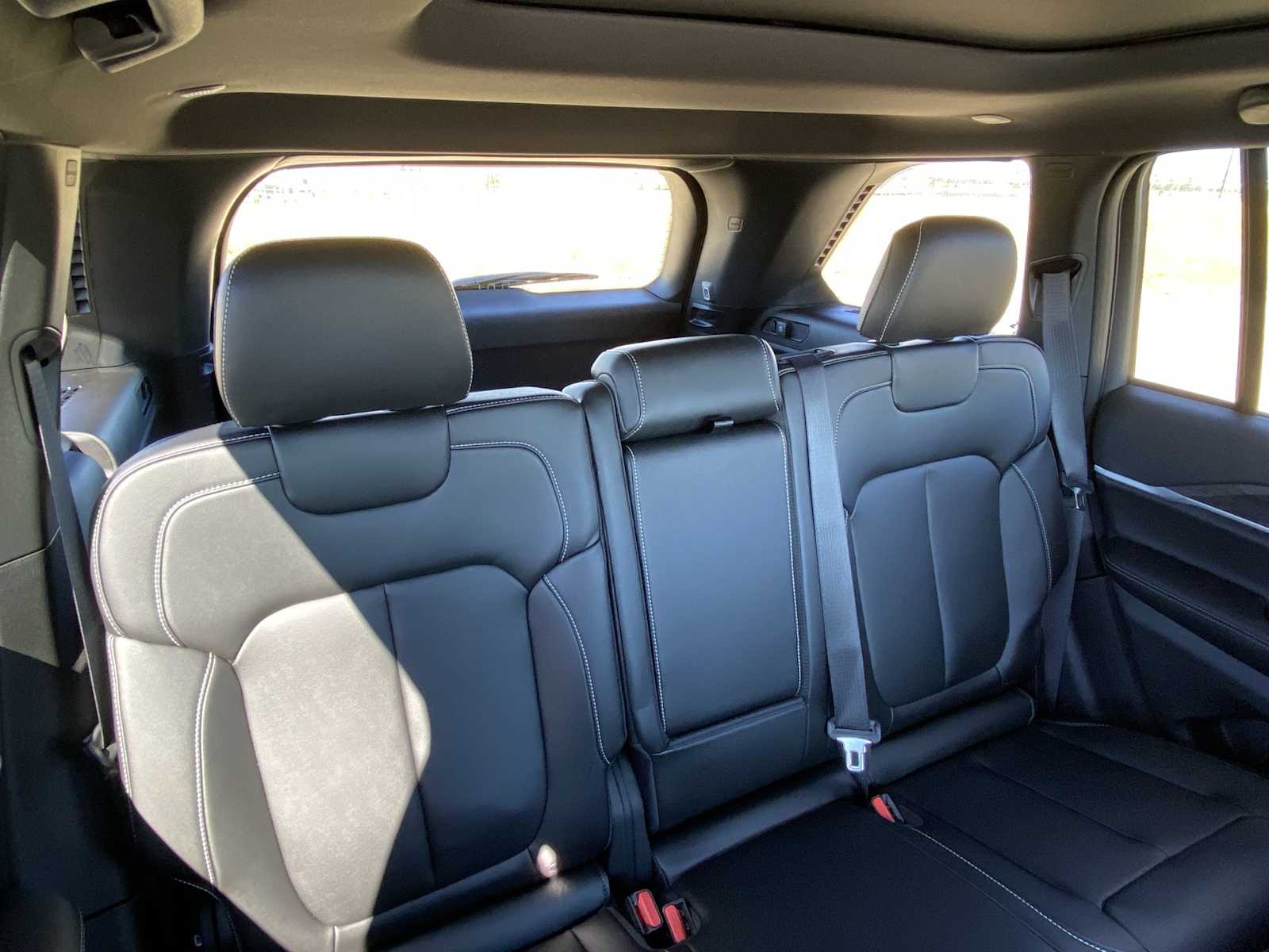 Thumbnail: 2025 Jeep Grand Cherokee - 17