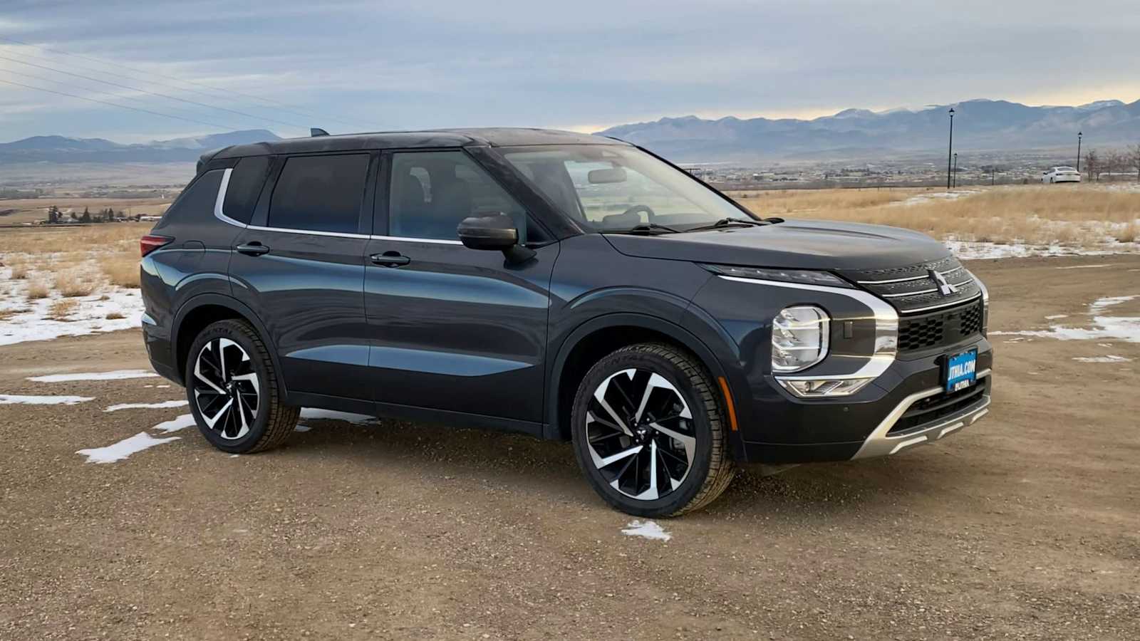 Thumbnail: 2024 Mitsubishi Outlander - 2