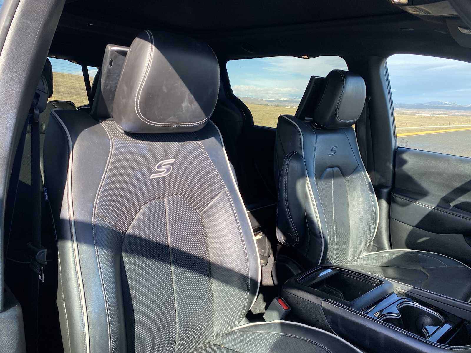 Thumbnail: 2022 Chrysler Pacifica - 14