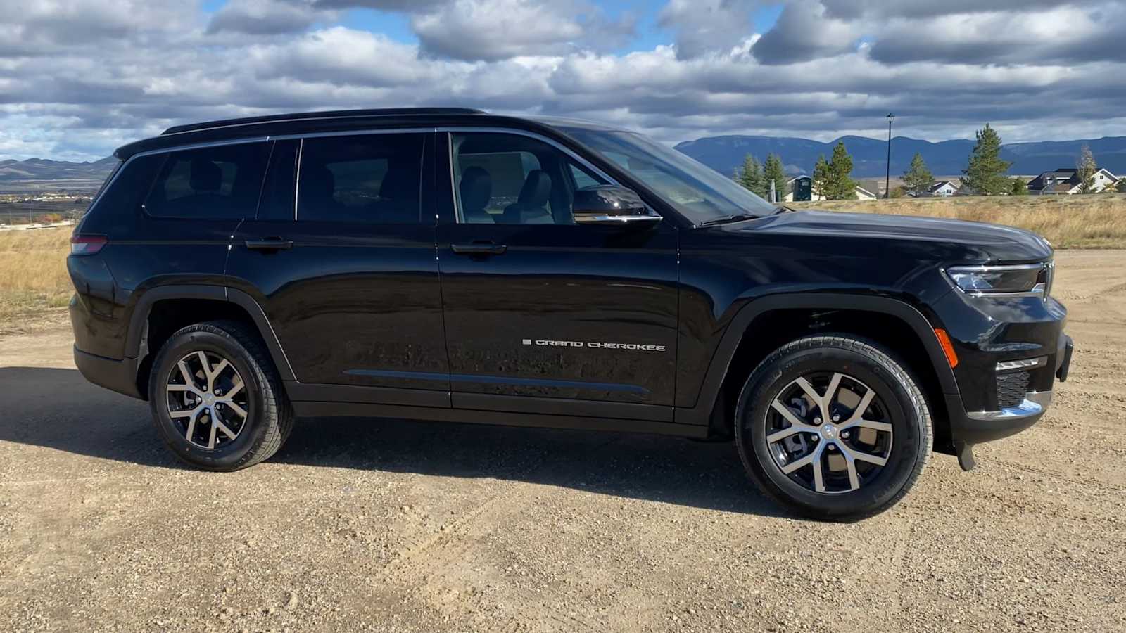 Thumbnail: 2025 Jeep Grand Cherokee - 2