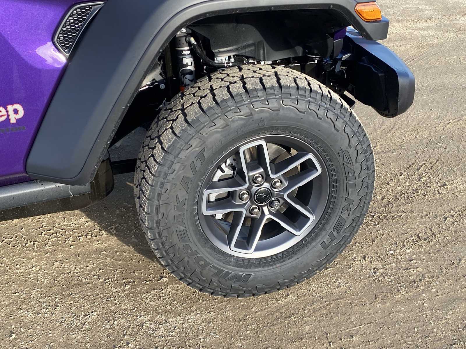 Thumbnail: 2026 Jeep Gladiator - 15