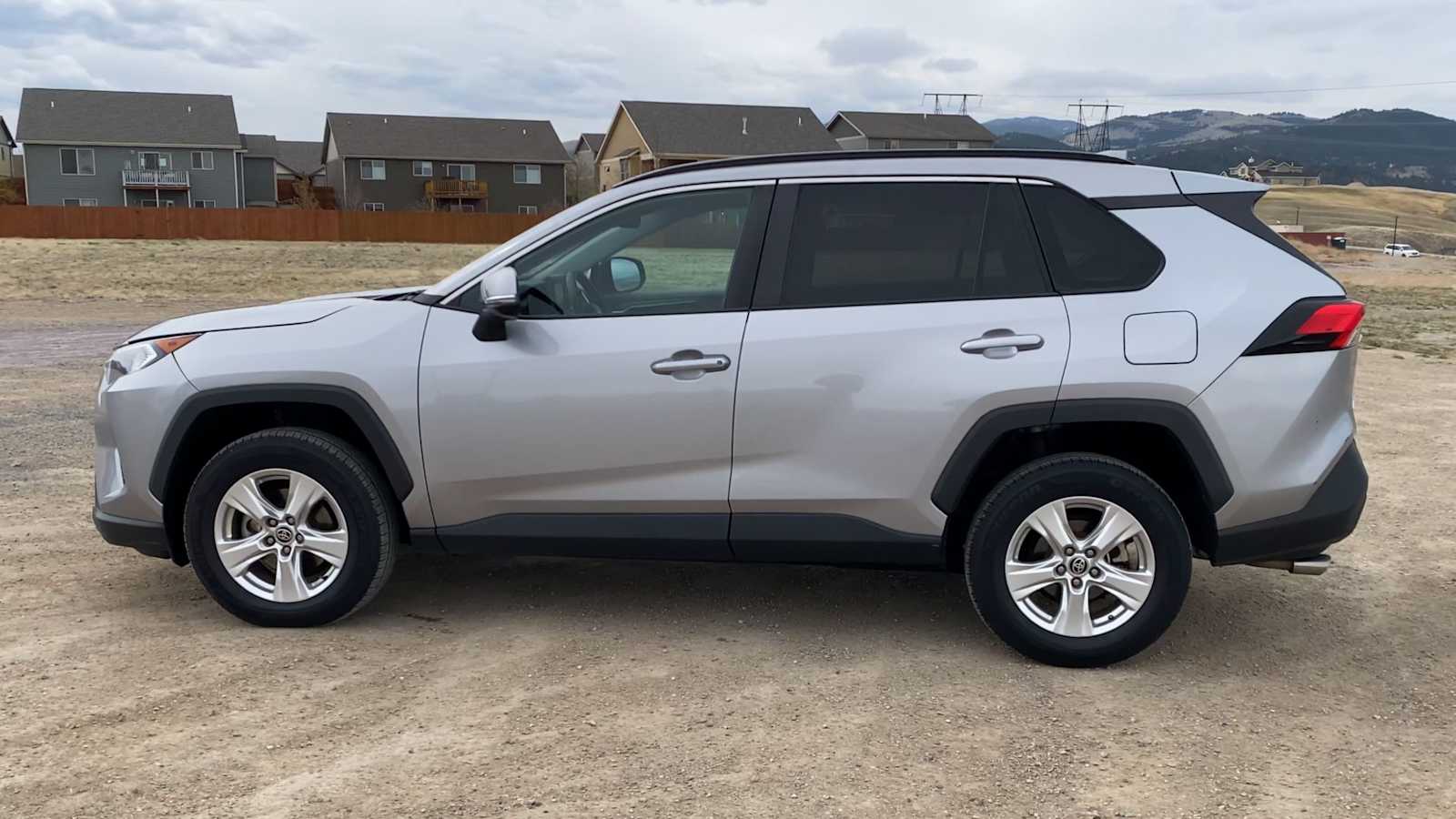 Thumbnail: 2021 Toyota RAV4 - 6