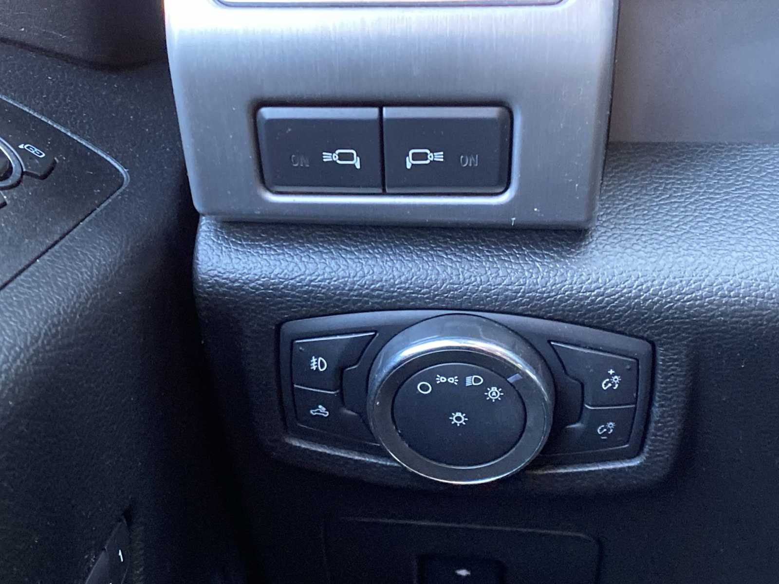 Thumbnail: 2015 Ford F-150 - 22