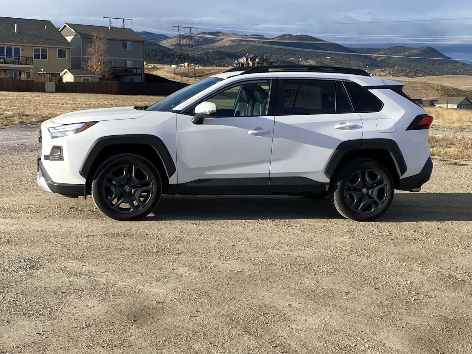 Thumbnail: 2024 Toyota RAV4 - 10