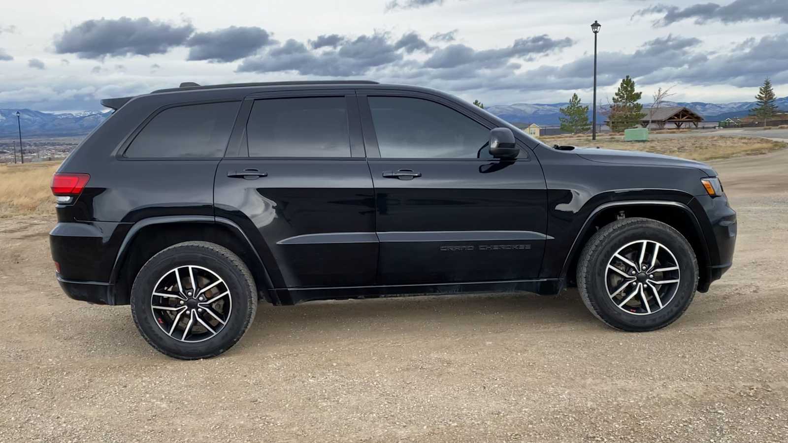 Thumbnail: 2019 Jeep Grand Cherokee - 9