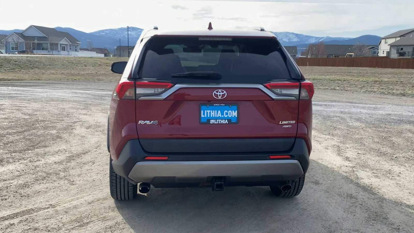 Thumbnail: 2021 Toyota RAV4 - 7
