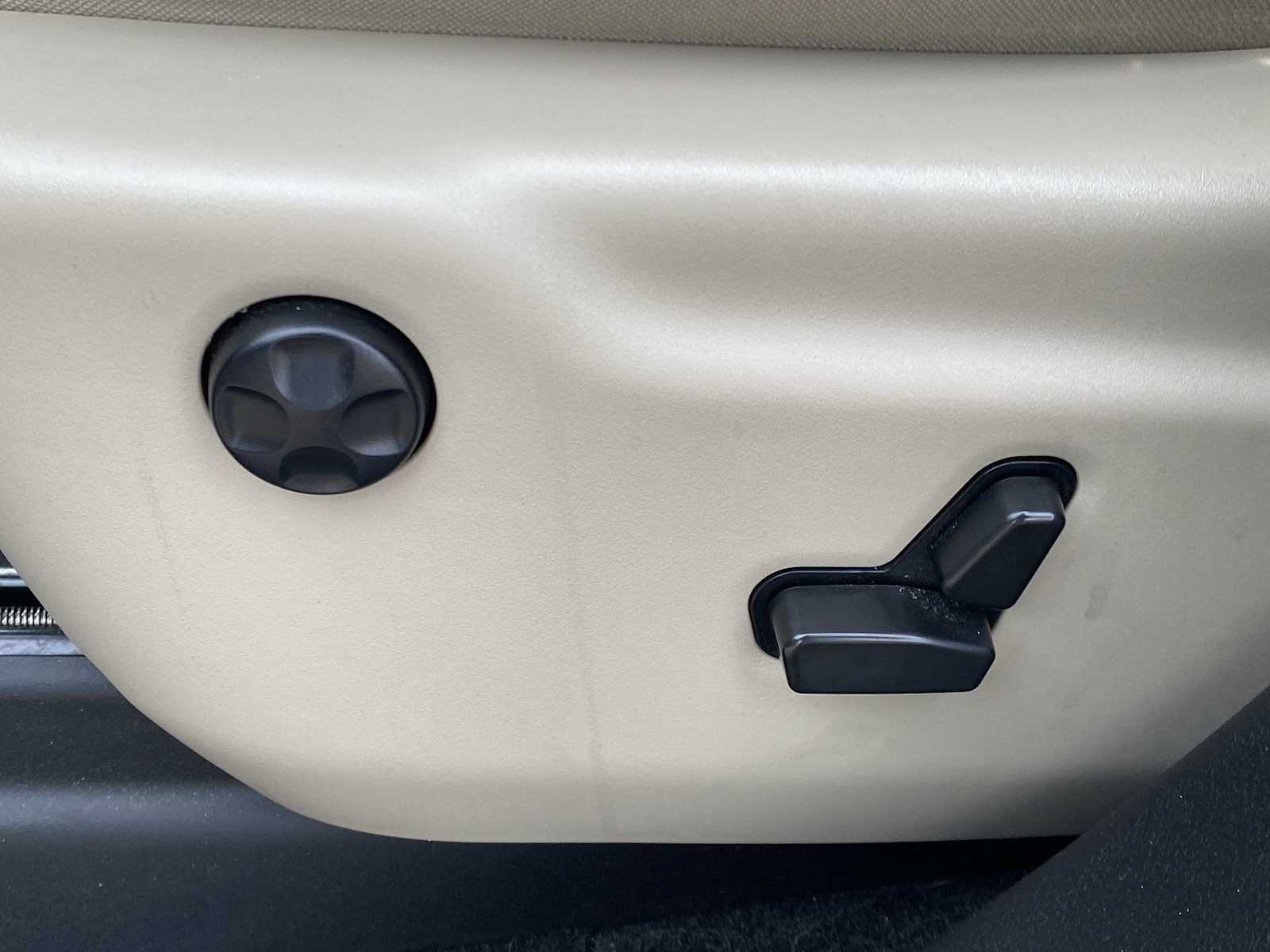 Thumbnail: 2022 Dodge Durango - 20