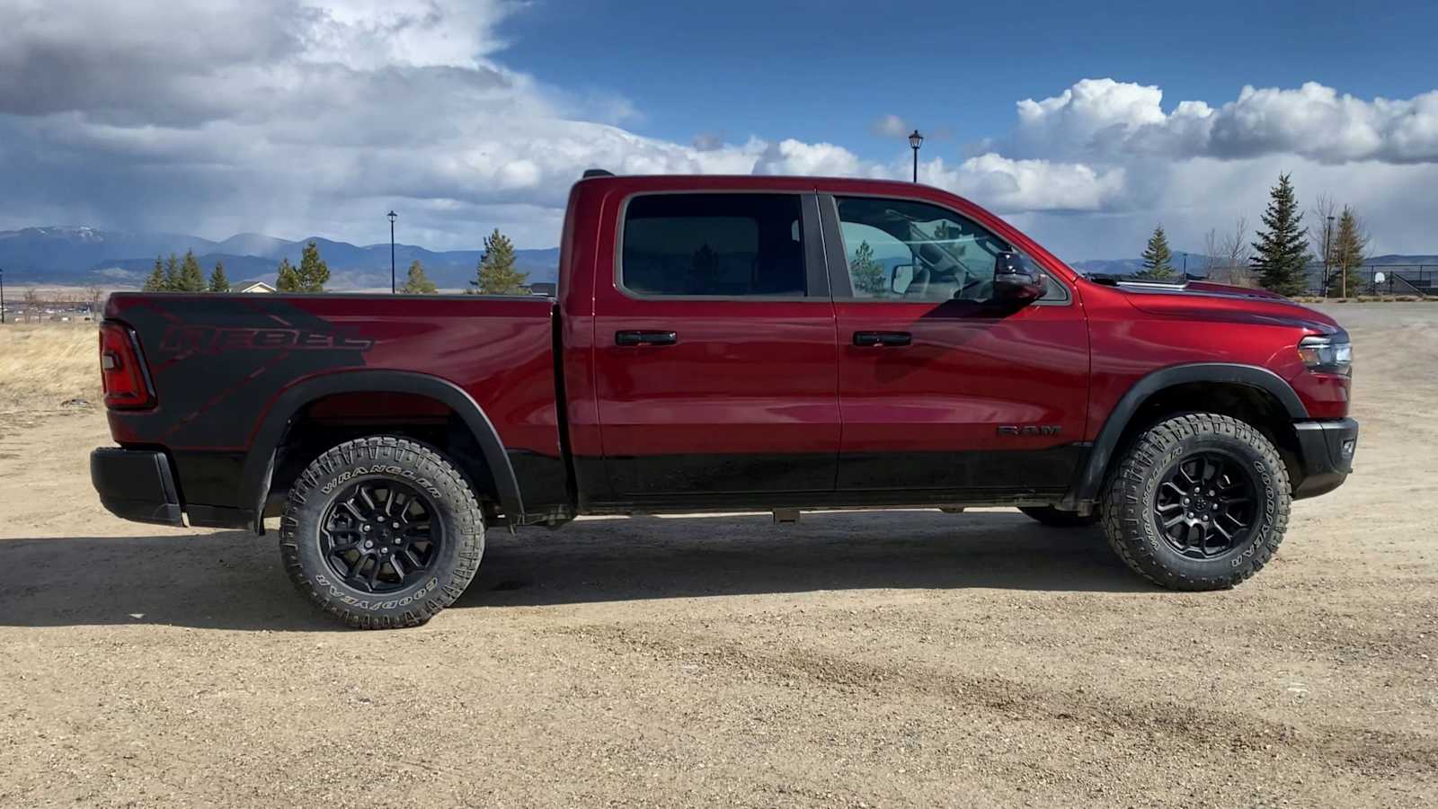 Thumbnail: 2026 RAM 1500 - 9