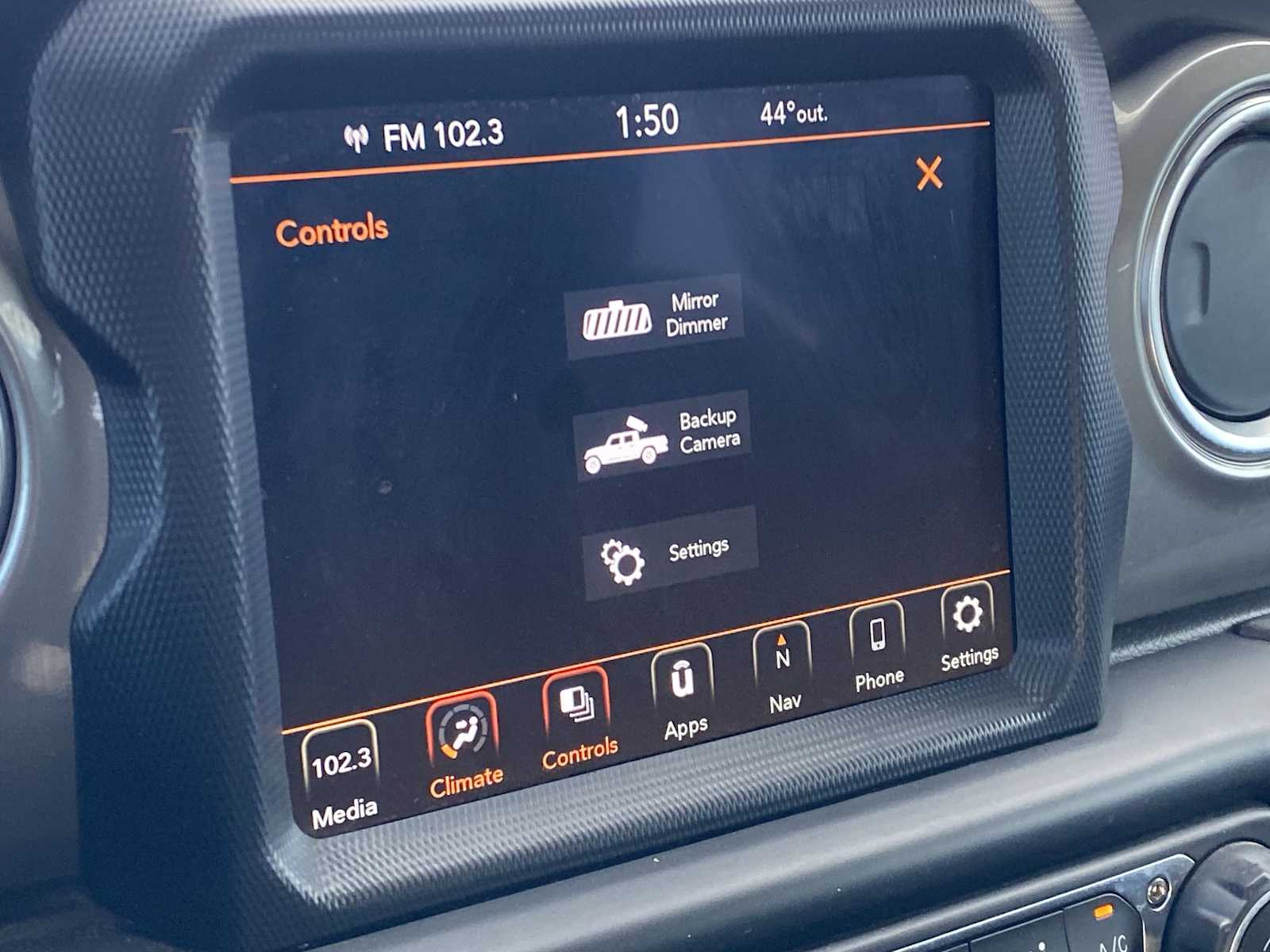 Thumbnail: 2022 Jeep Gladiator - 29