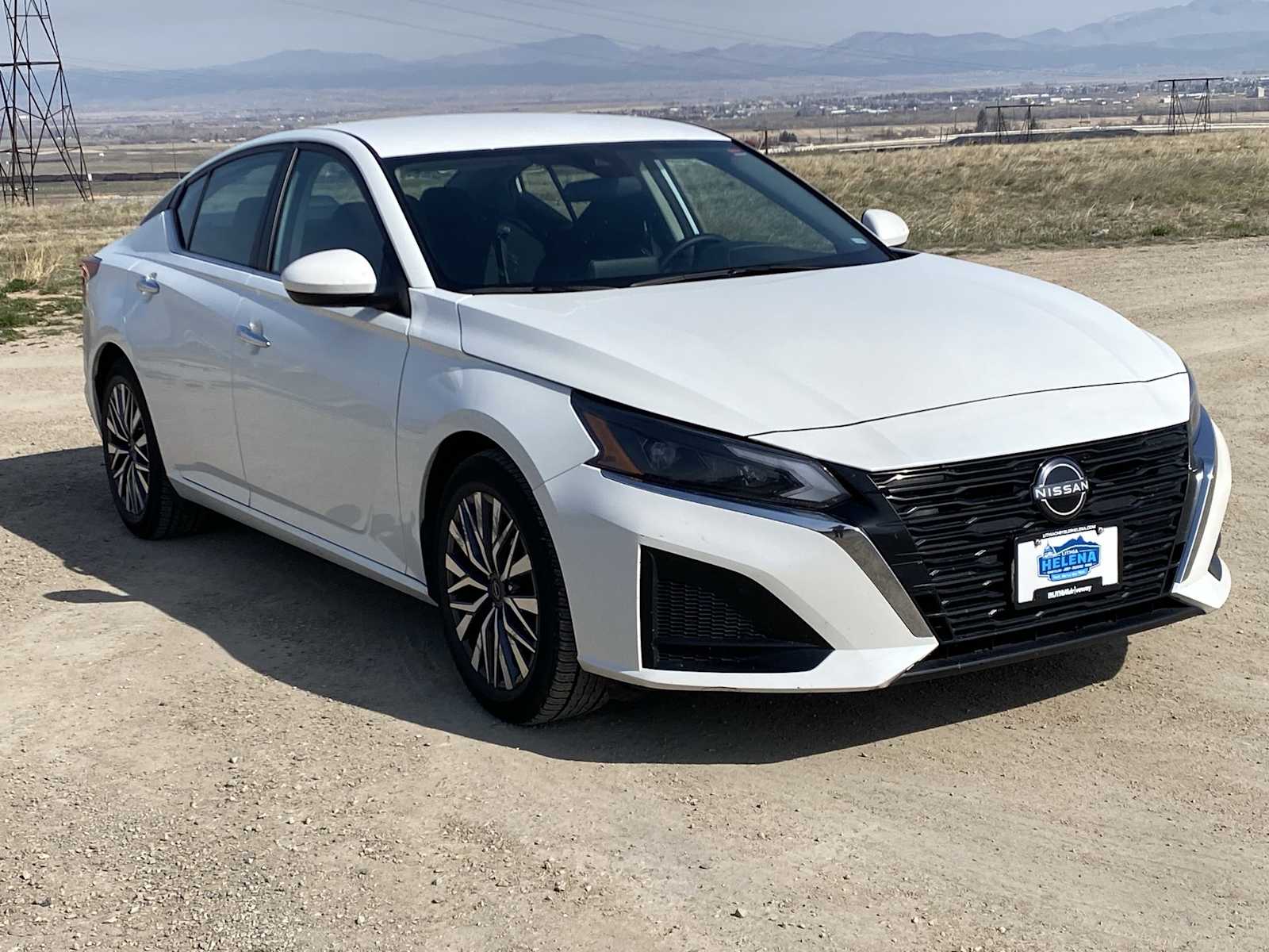 Thumbnail: 2023 Nissan Altima - 11