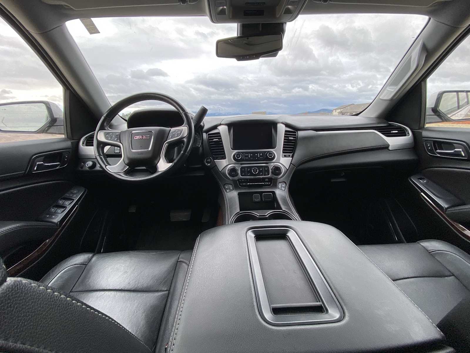 Thumbnail: 2020 GMC Yukon - 16