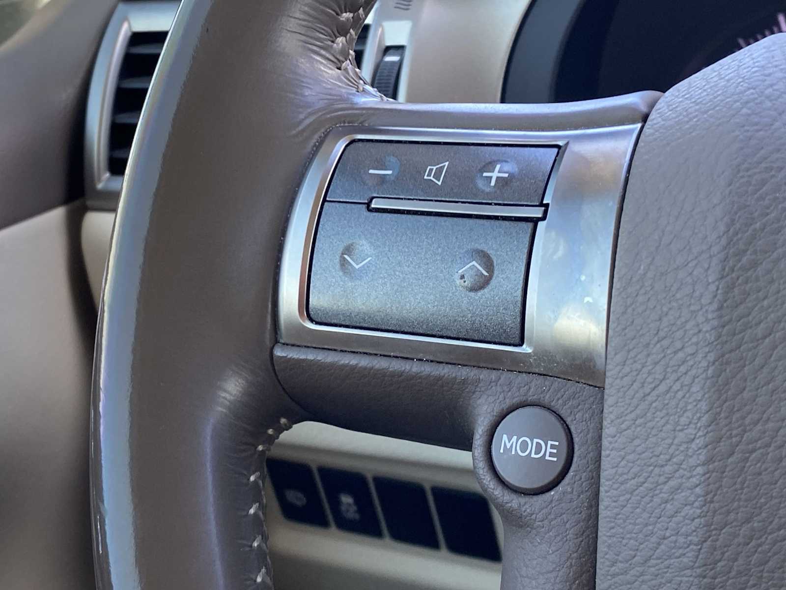 Thumbnail: 2018 Lexus GX - 31