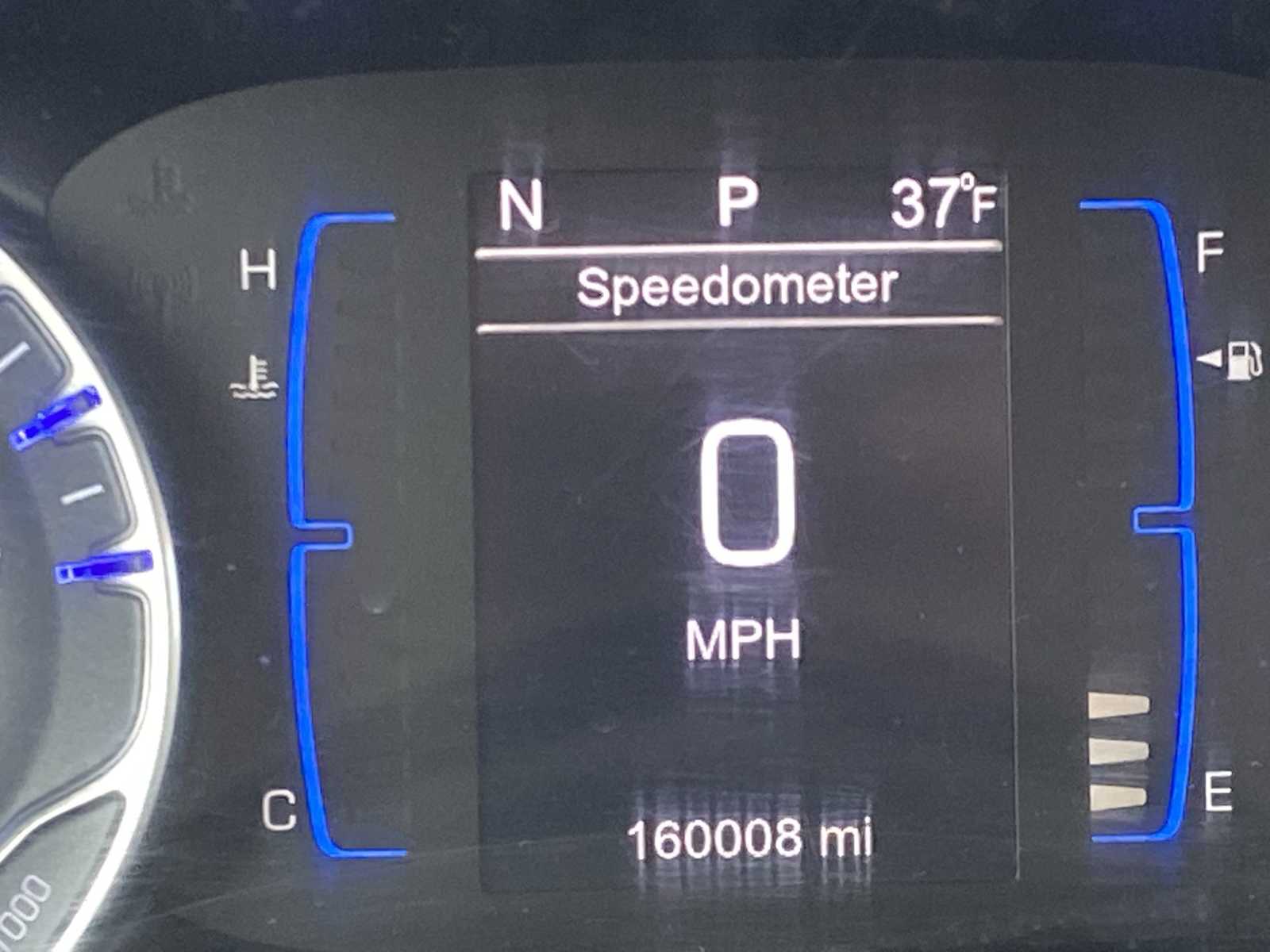 Thumbnail: 2017 Chrysler Pacifica - 17