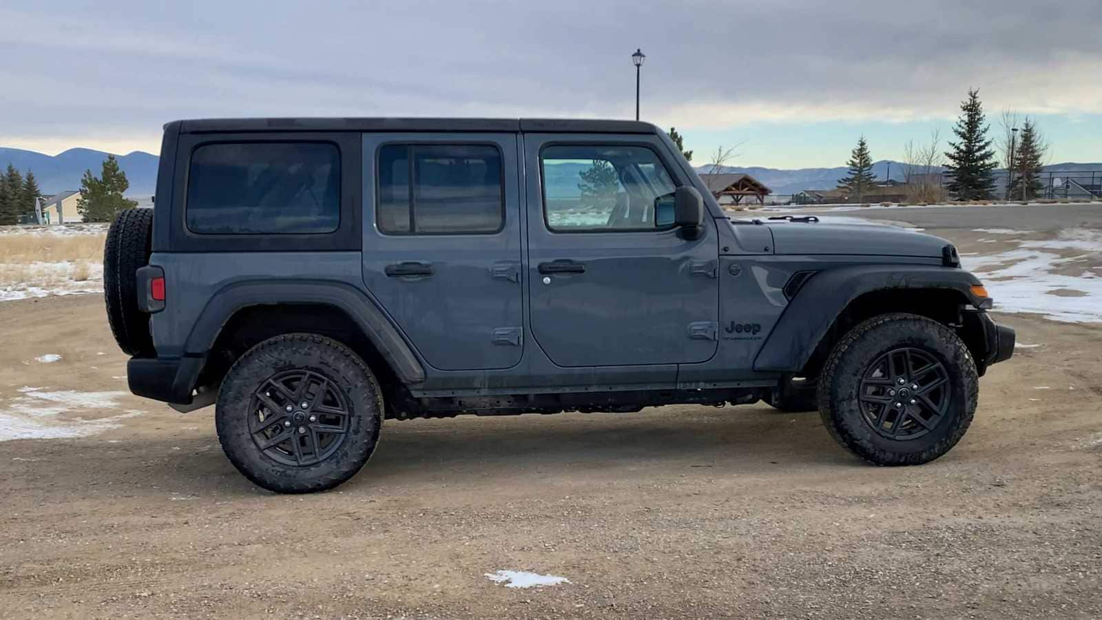 Thumbnail: 2024 Jeep Wrangler - 9