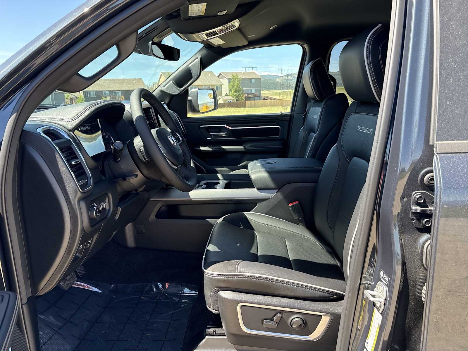 Thumbnail: 2026 RAM 1500 - 16