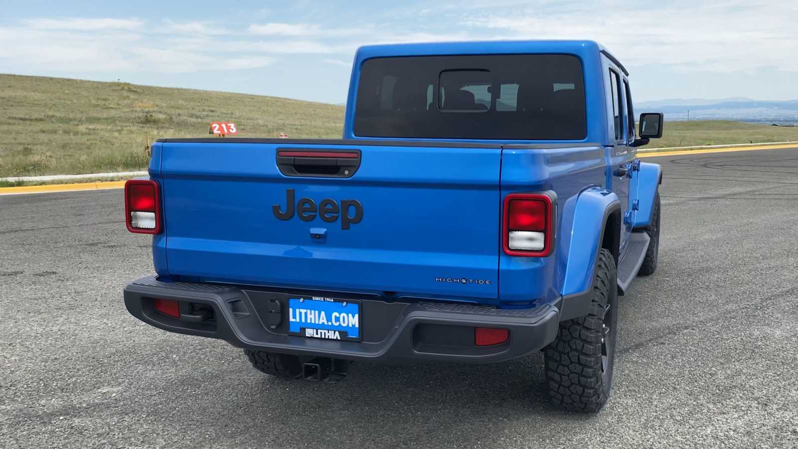 Thumbnail: 2025 Jeep Gladiator - 8