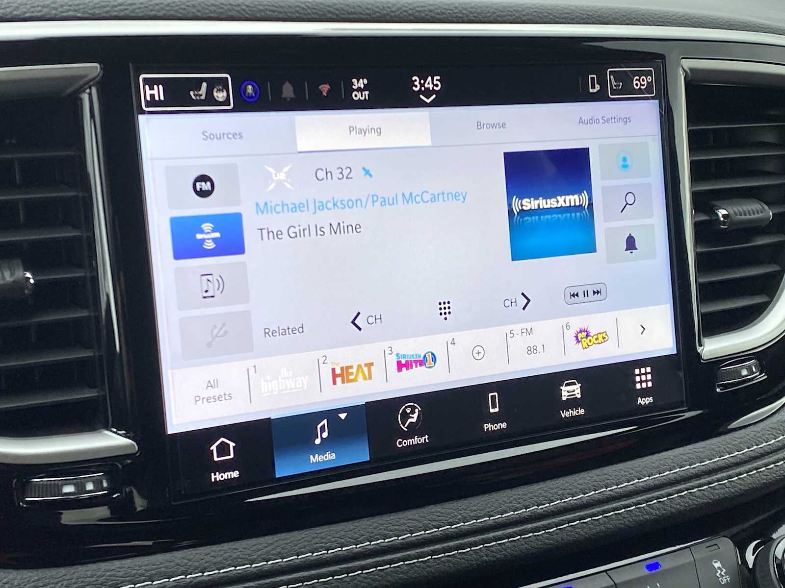 Thumbnail: 2026 Chrysler Pacifica - 31