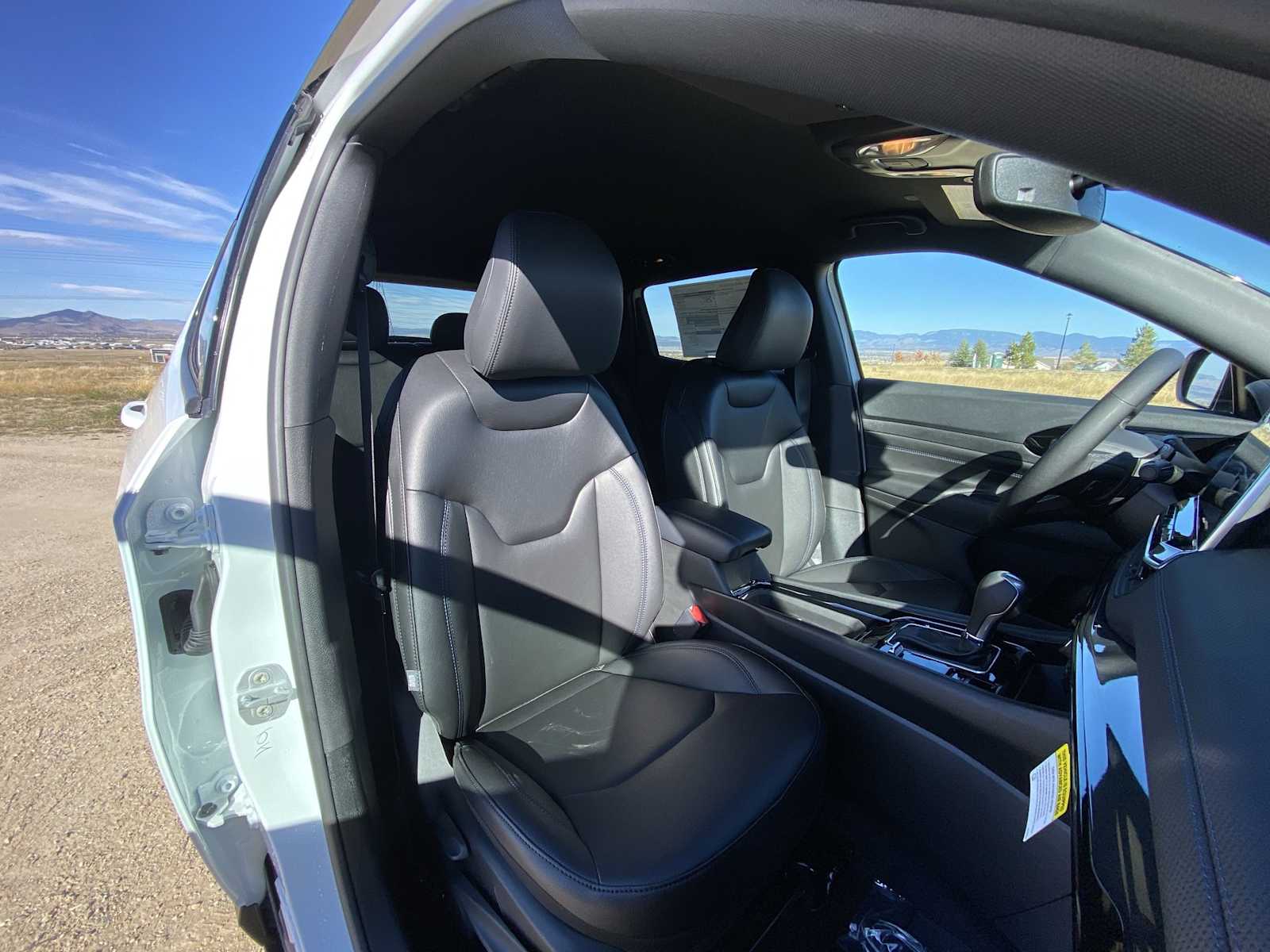 Thumbnail: 2026 Jeep Compass - 16