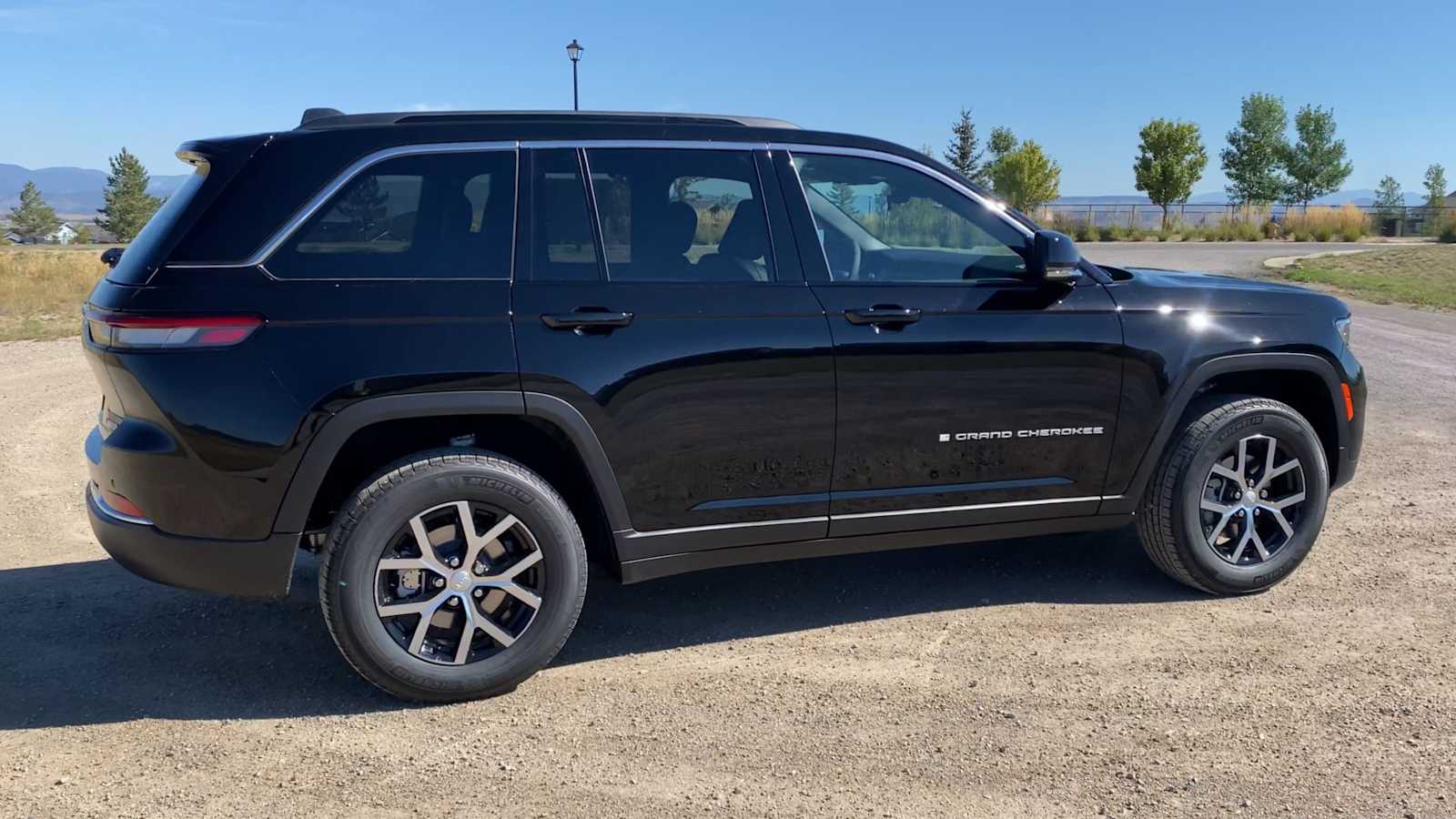 Thumbnail: 2025 Jeep Grand Cherokee - 9