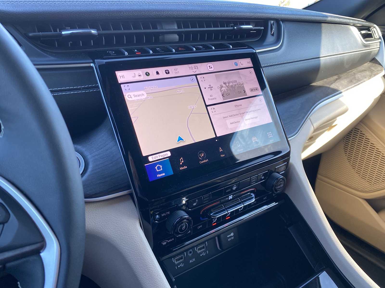 Thumbnail: 2024 Jeep Grand Cherokee L - 22