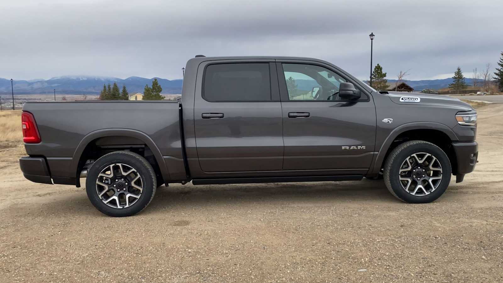 Thumbnail: 2026 RAM 1500 - 9