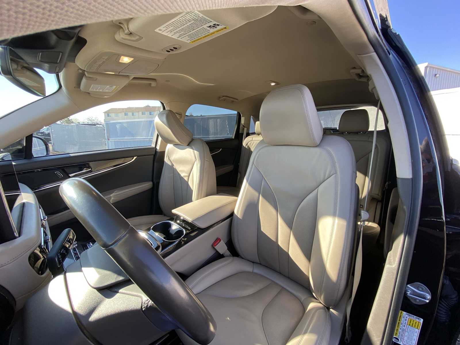 2021 Lincoln Nautilus Standard 15
