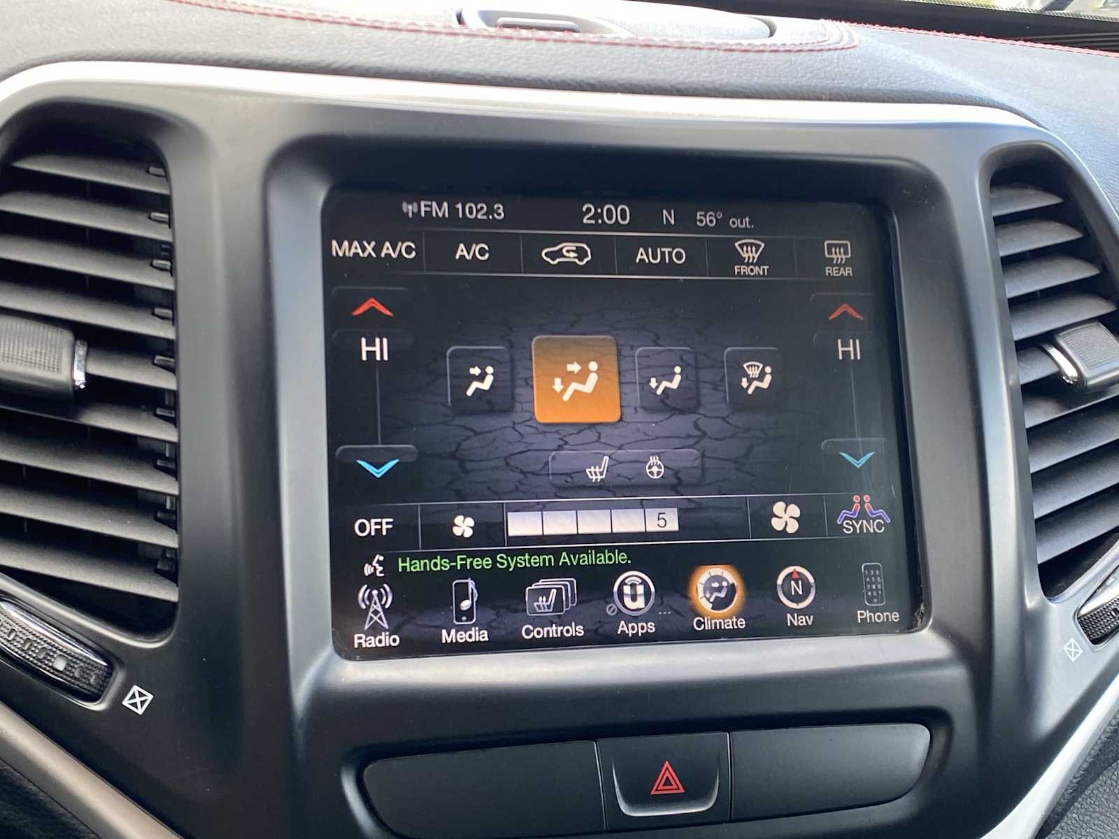 Thumbnail: 2015 Jeep Cherokee - 23