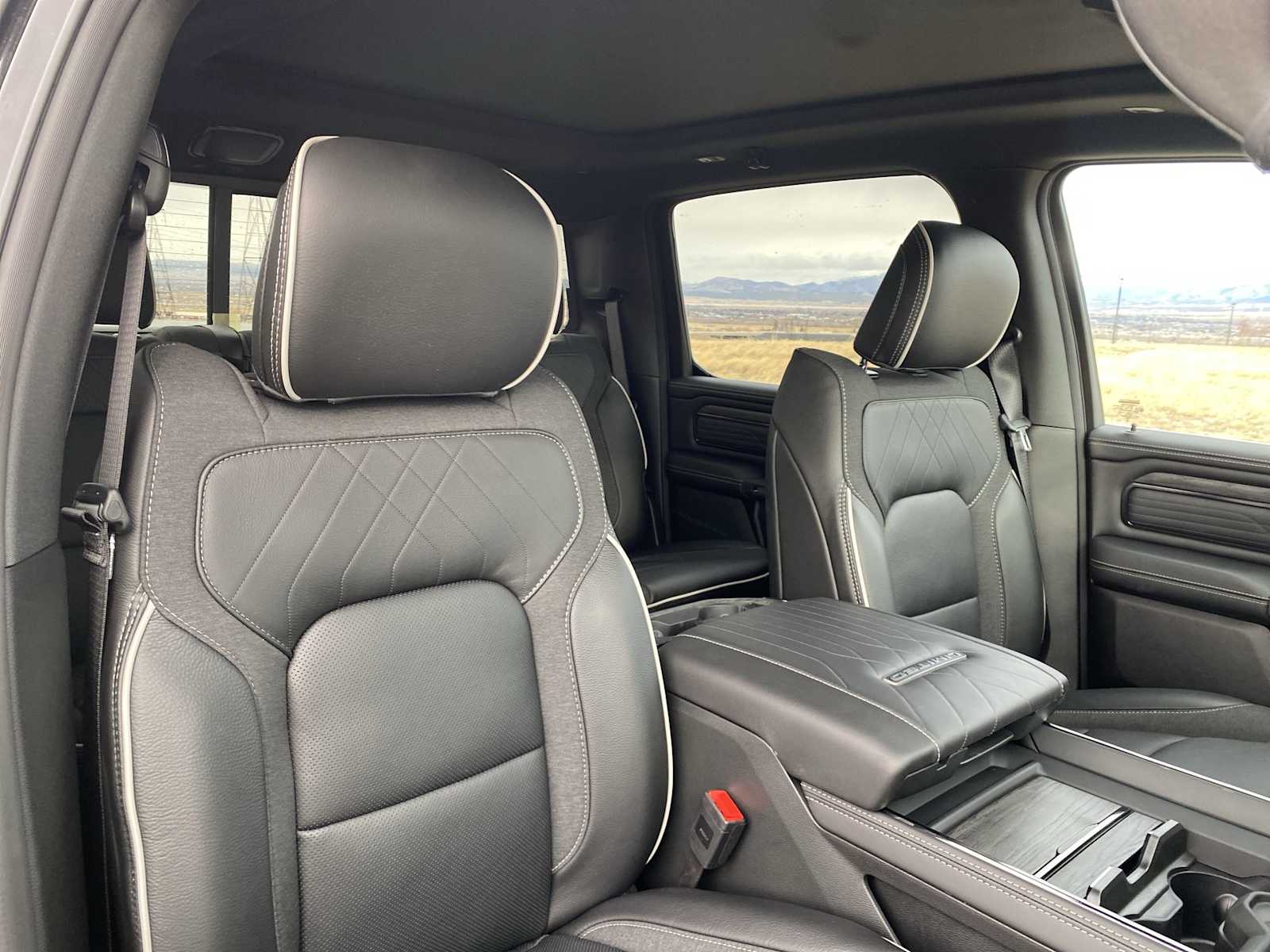 Thumbnail: 2026 RAM 1500 - 17