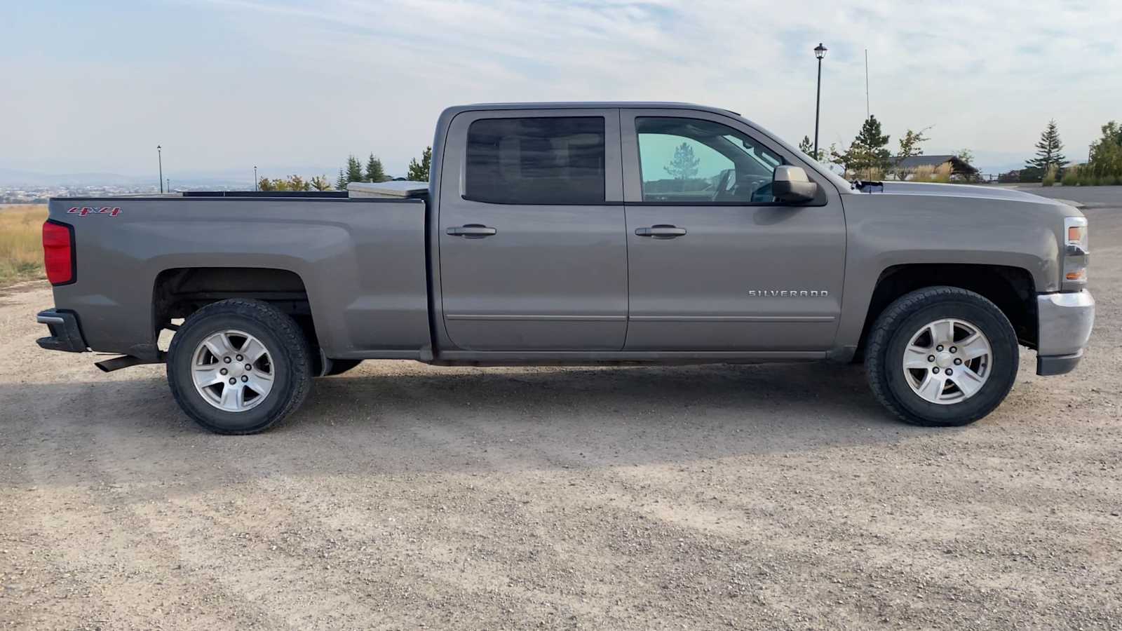 Thumbnail: 2017 Chevrolet Silverado 1500 - 9