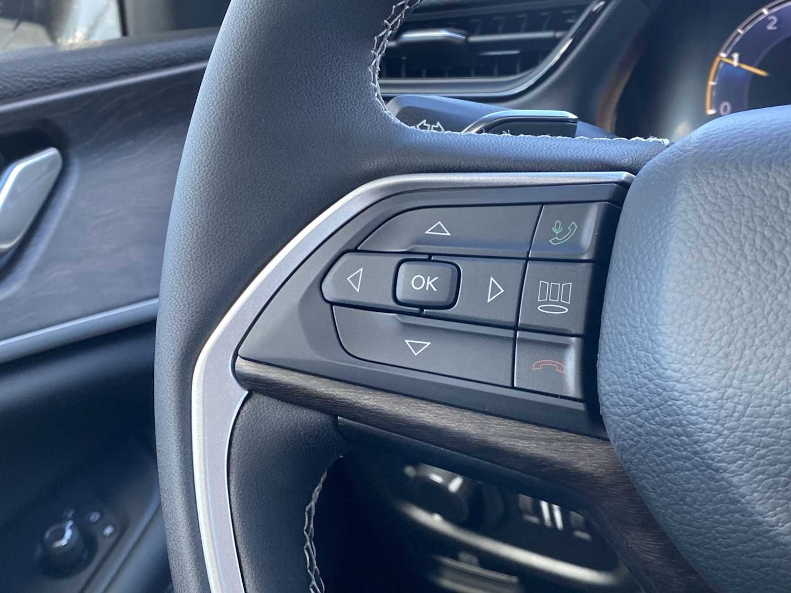 Thumbnail: 2026 Jeep Grand Cherokee - 31